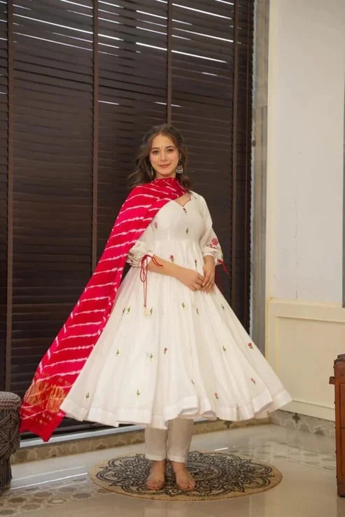 Women's Chanderi Silk Kurta Set with Pant and Dupatta in White