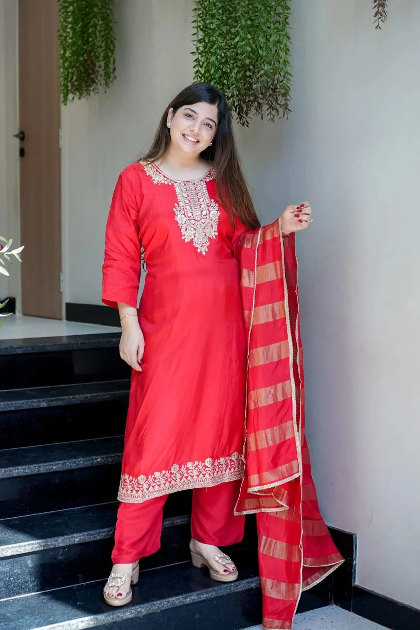 Women's Georgette Kurta Set with Silk Bottom in Red