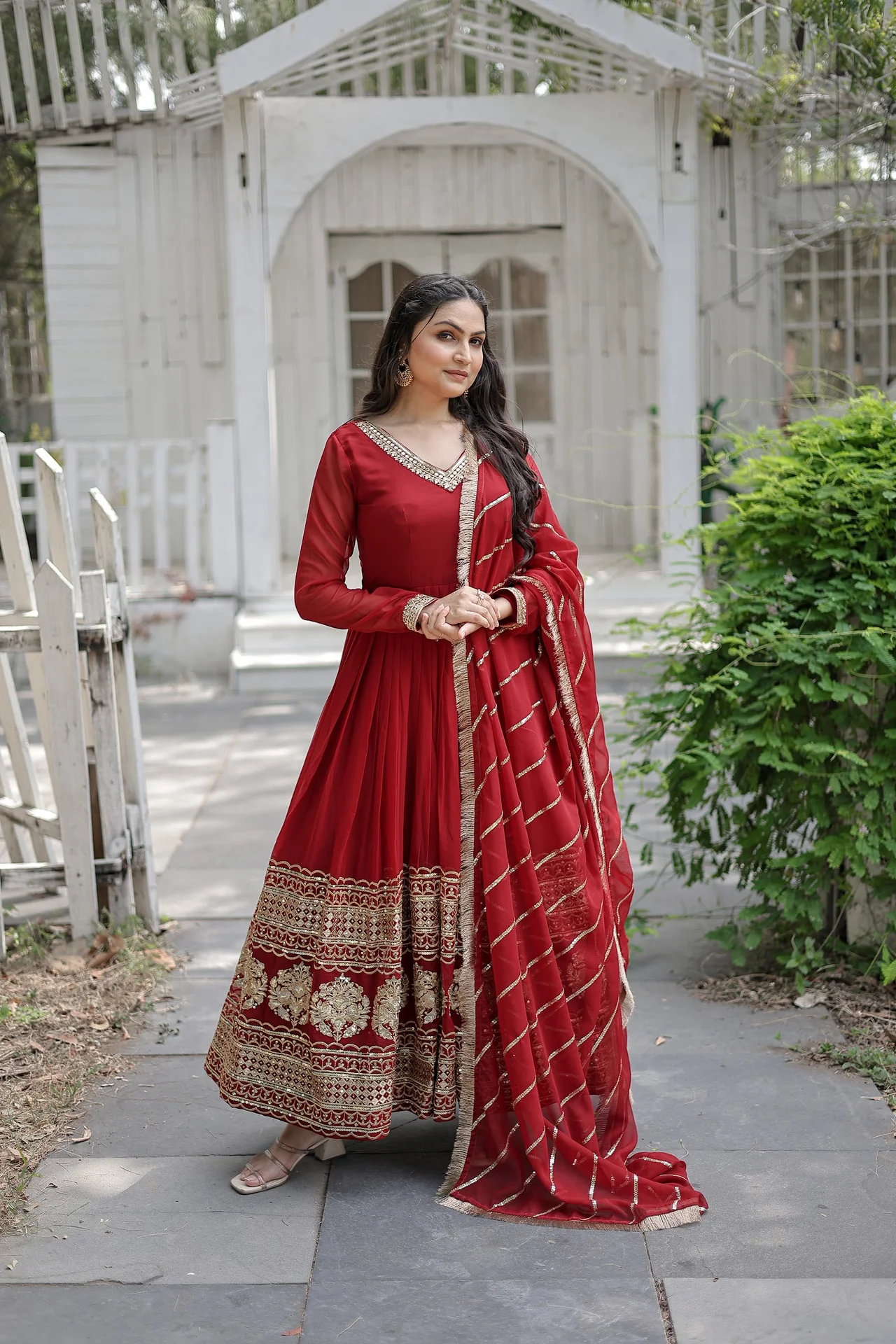 Women's Sequins Embroidered Faux Blooming Gown with Dupatta in Maroon — photo 3 of 7