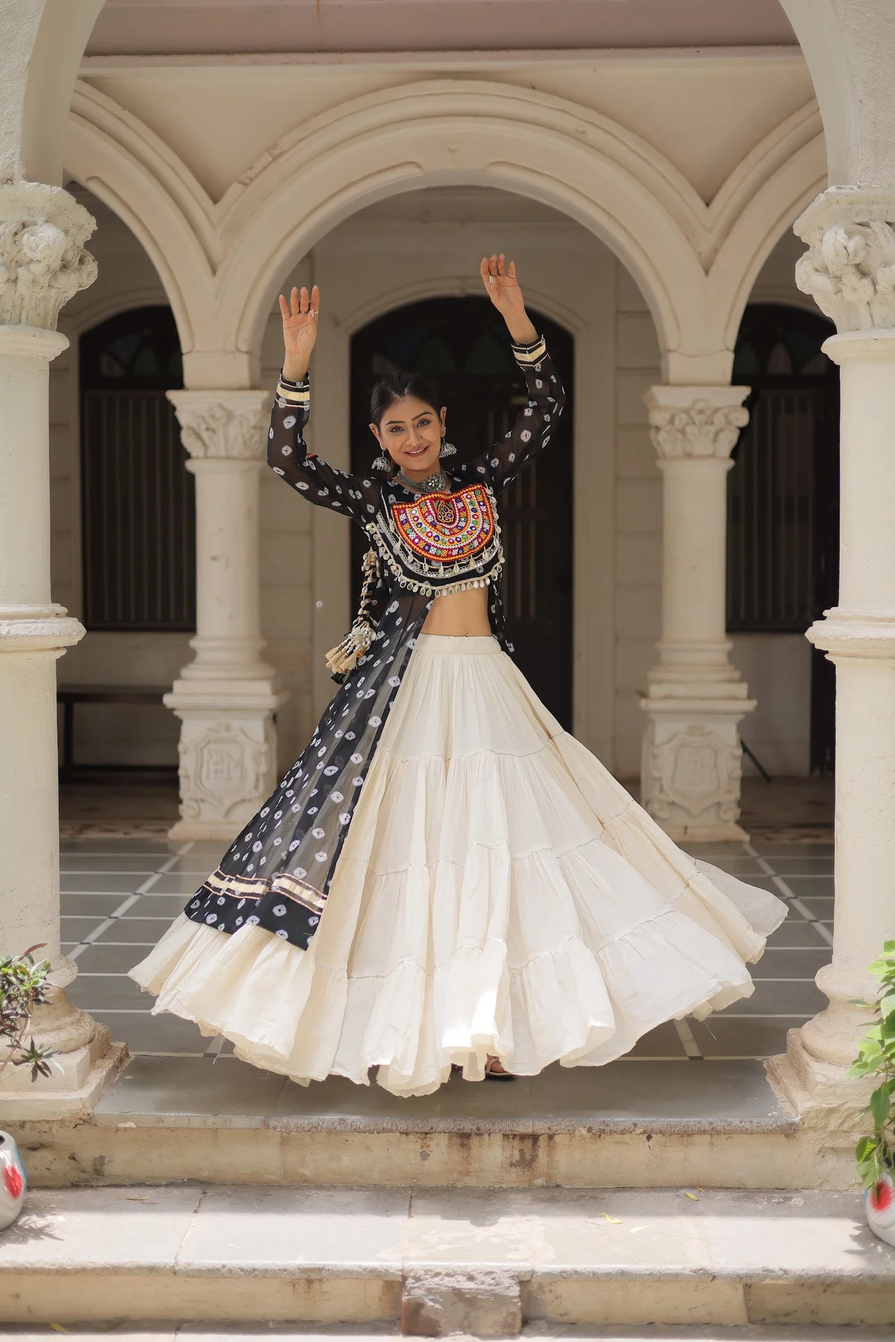 Women's Bandhani Printed Cotton Lehenga Kurti Set in Black — photo 5 of 9