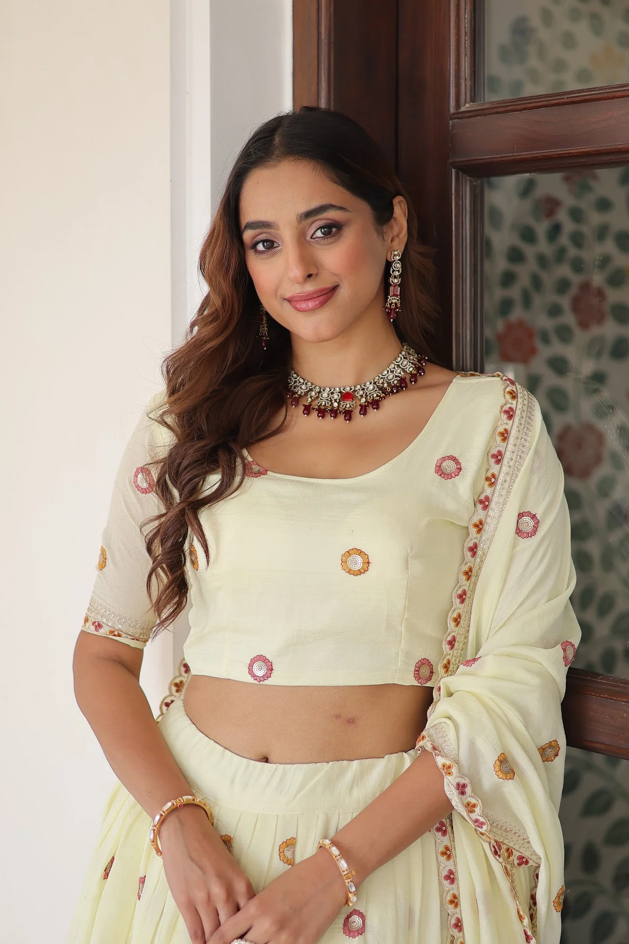 Women's Vichitra Silk Lehenga Choli with Dupatta in Cream — photo 3 of 10