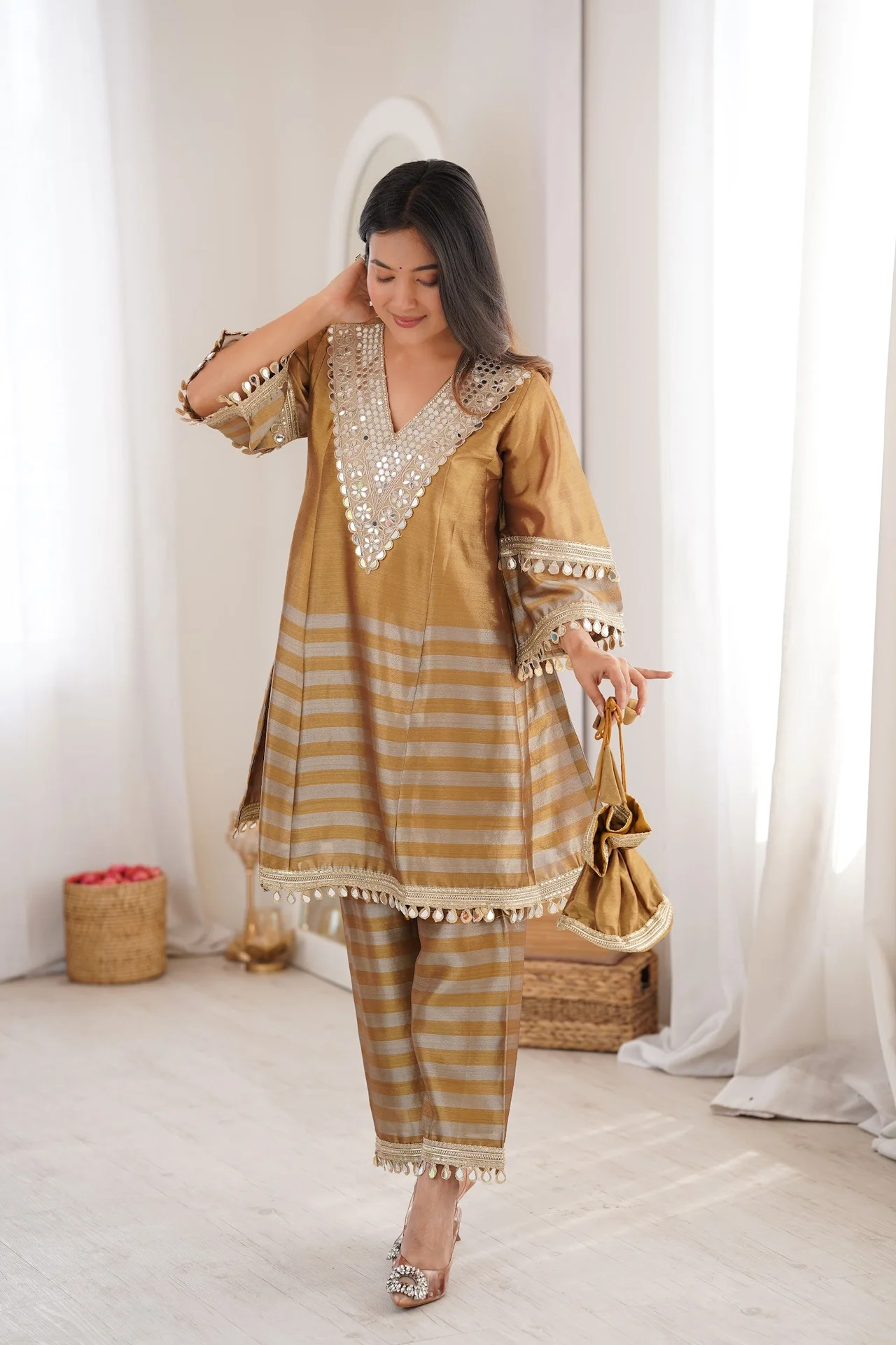 Women's Two-Tone Tissue Kurta Set with Bottom and Batwa in Mustard — photo 2 of 9
