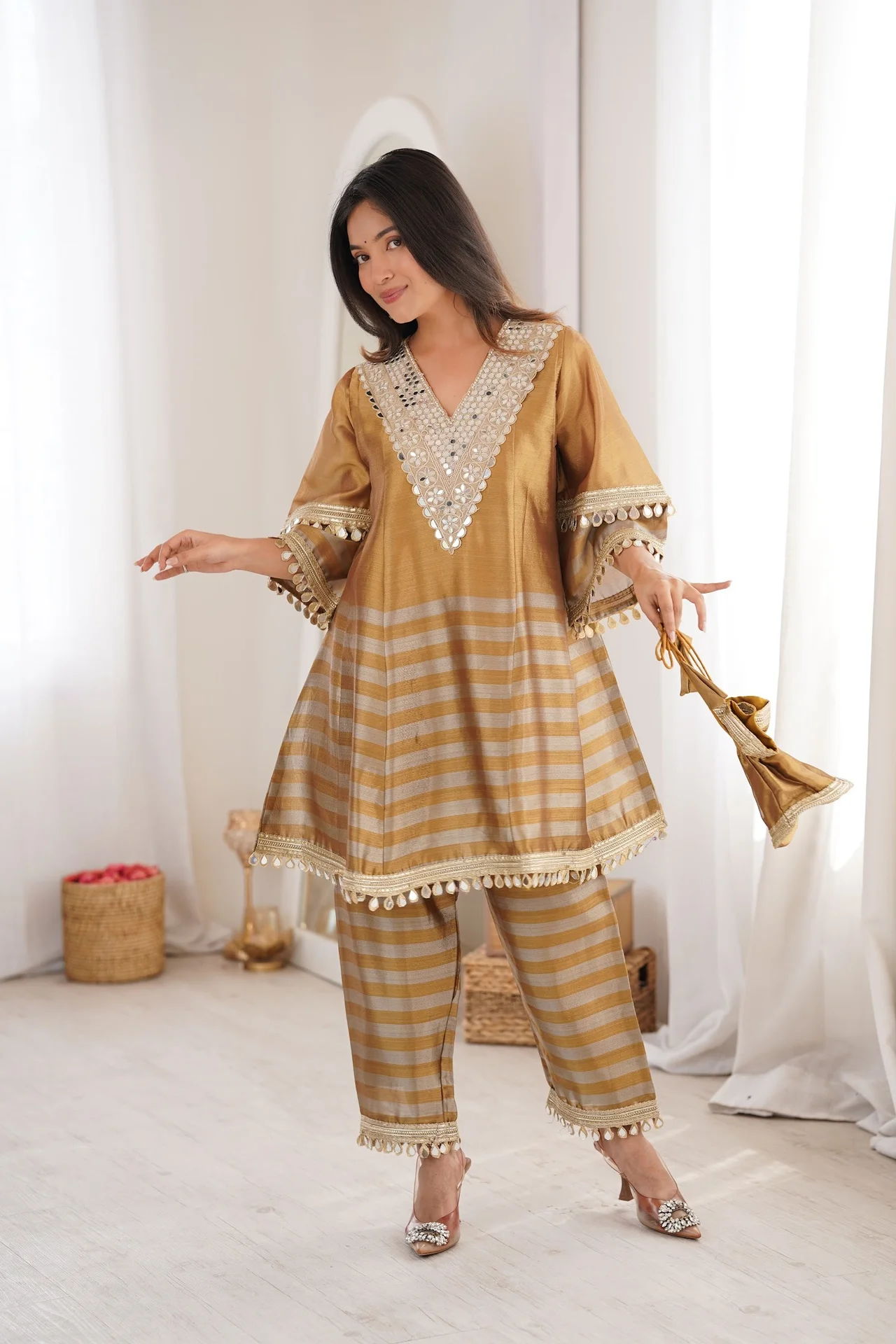 Women's Two-Tone Tissue Kurta Set with Bottom and Batwa in Mustard — photo 8 of 9