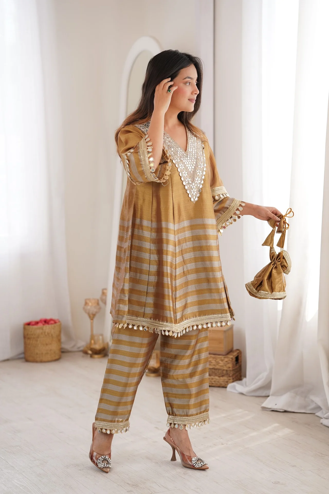 Women's Two-Tone Tissue Kurta Set with Bottom and Batwa in Mustard — photo 9 of 9