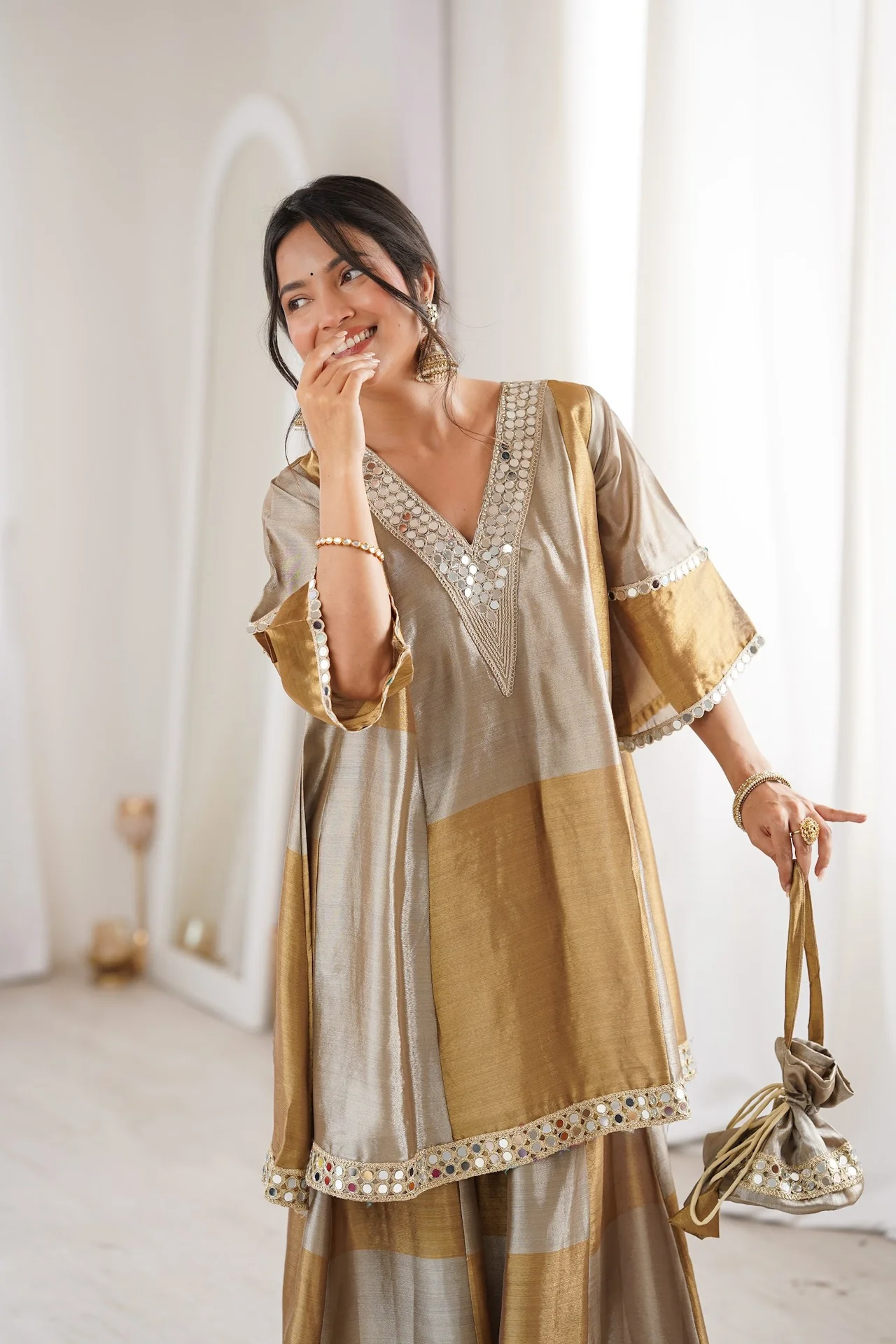 Women's Two-Tone Tissue Kurta Set with Palazzo and Batwa in Beige — photo 2 of 9