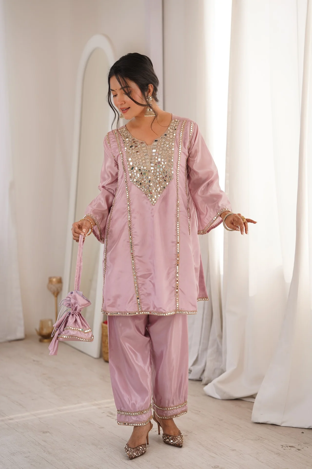 Women's Cotton-Lined Kurta Set with Pant and Batwa in Baby Pink — photo 6 of 9