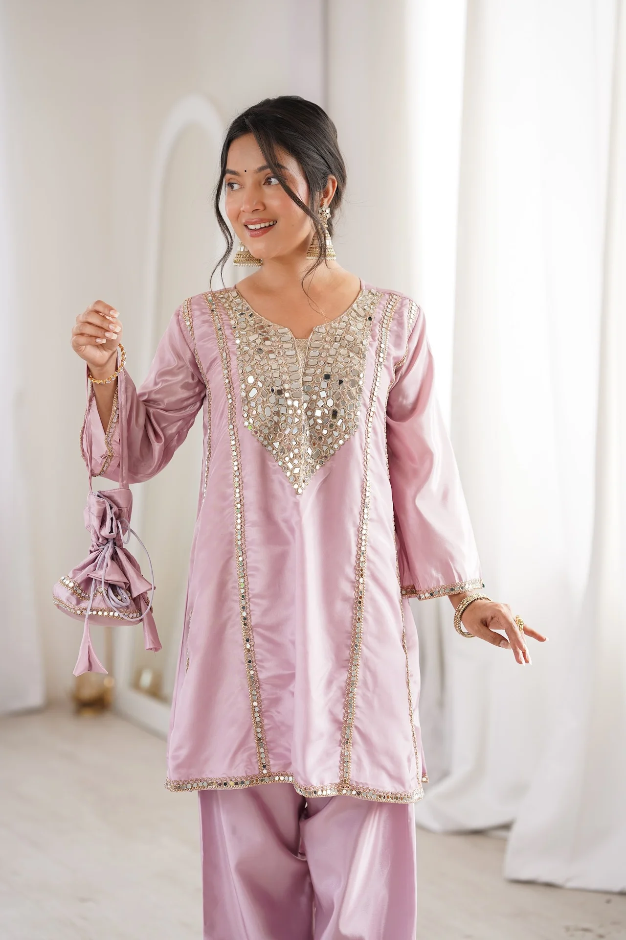 Women's Cotton-Lined Kurta Set with Pant and Batwa in Baby Pink — photo 8 of 9