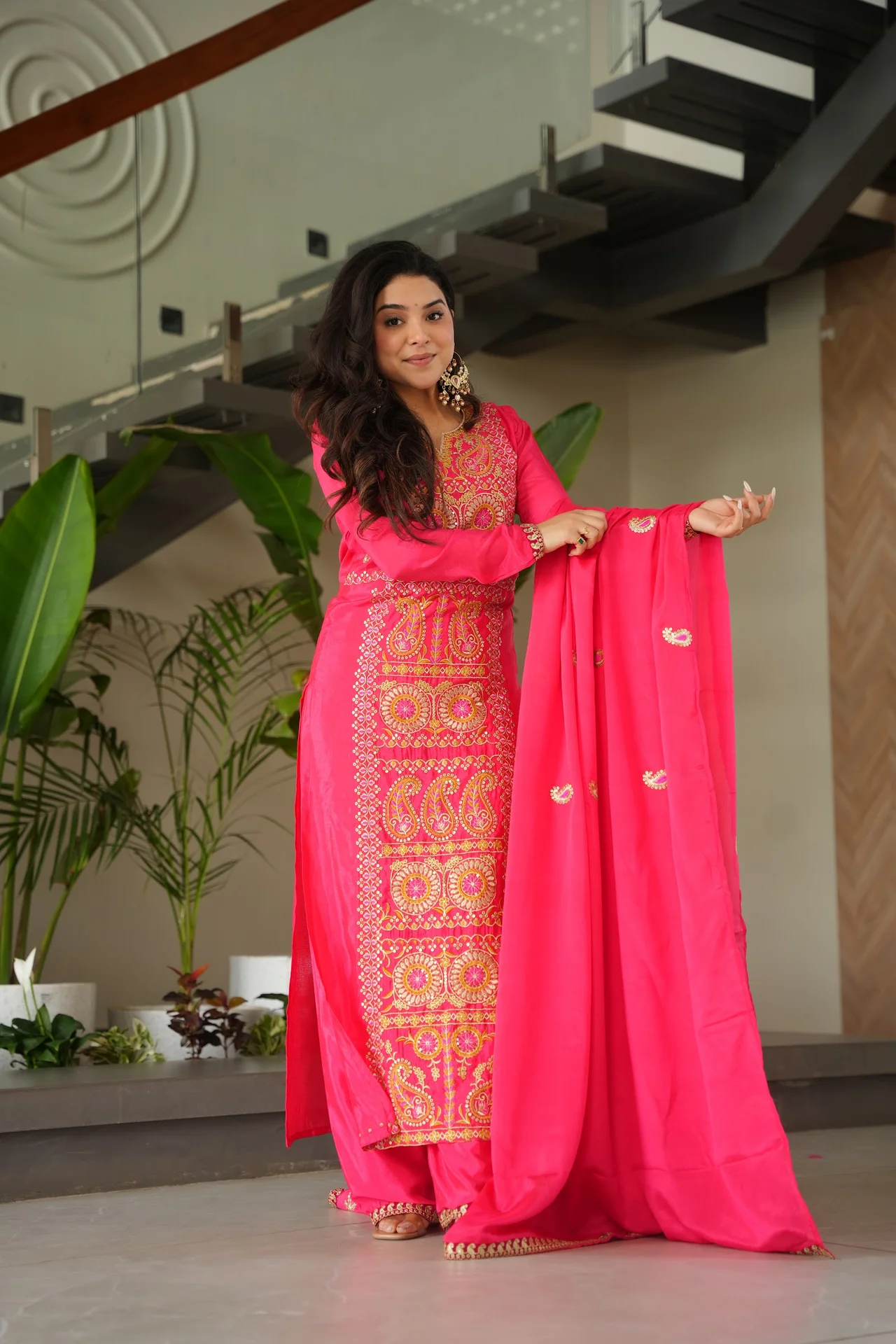 Women's Chinnon Silk Kurta Set with Pant and Dupatta in Rani Pink — photo 4 of 7