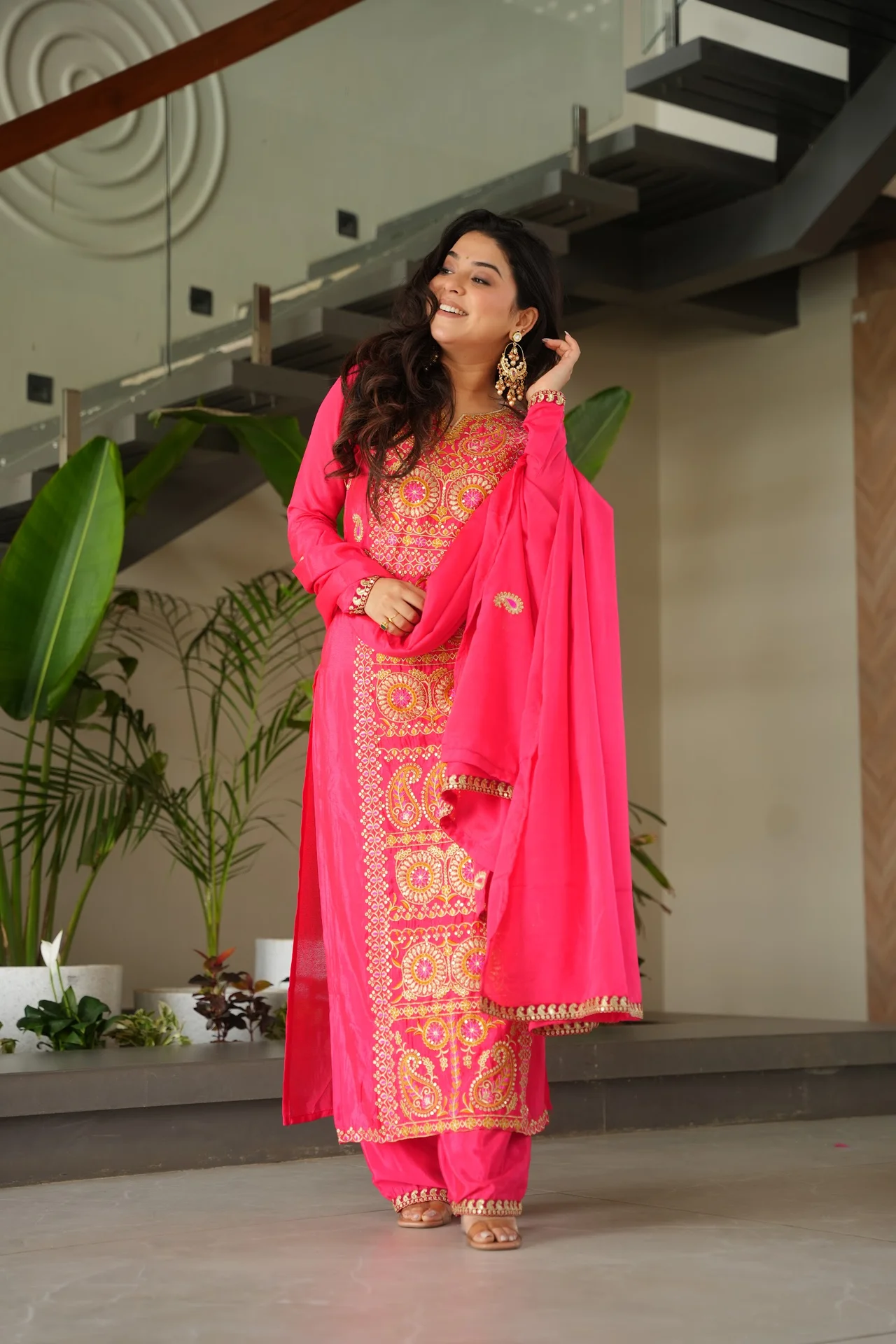 Women's Chinnon Silk Kurta Set with Pant and Dupatta in Rani Pink — photo 5 of 7