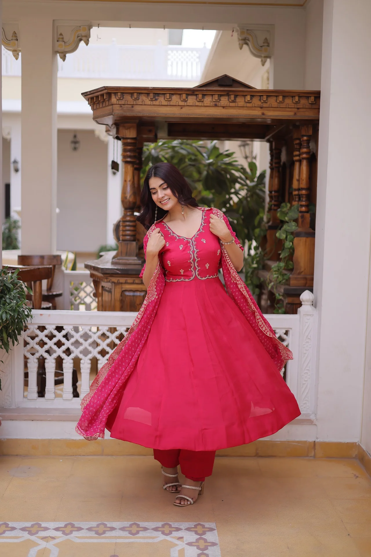 Women's Mul Chanderi Kurta Set with Pant and Dupatta in Rani Pink — photo 4 of 9