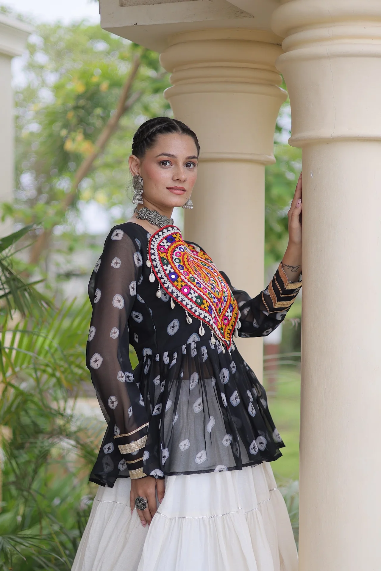 Women's Kora Cotton Lehenga Choli with Bandhani Print Top in Black — photo 3 of 6