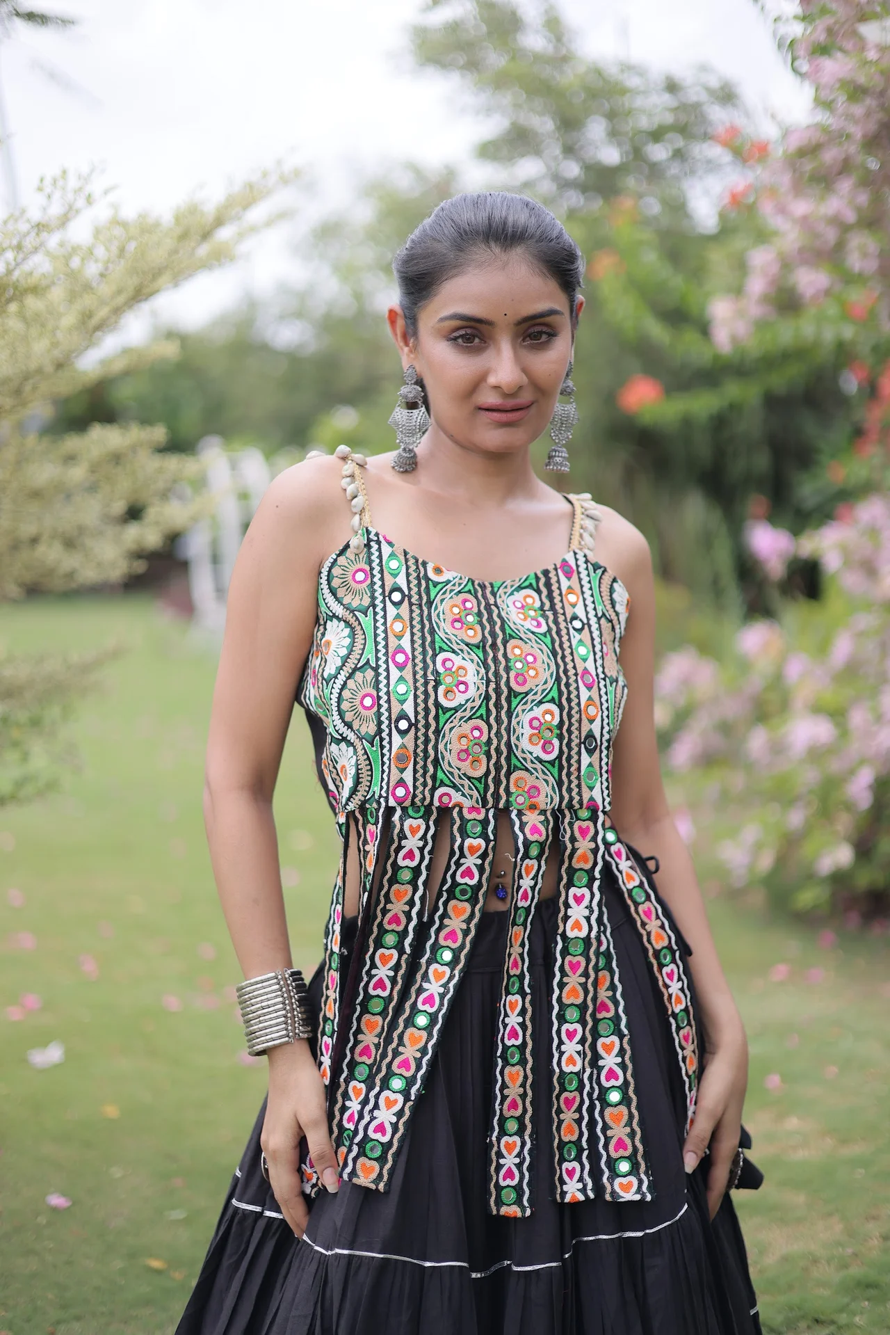 Women's Kora Cotton Lehenga Choli with Sleeveless Stitched Blouse in Black — photo 3 of 7