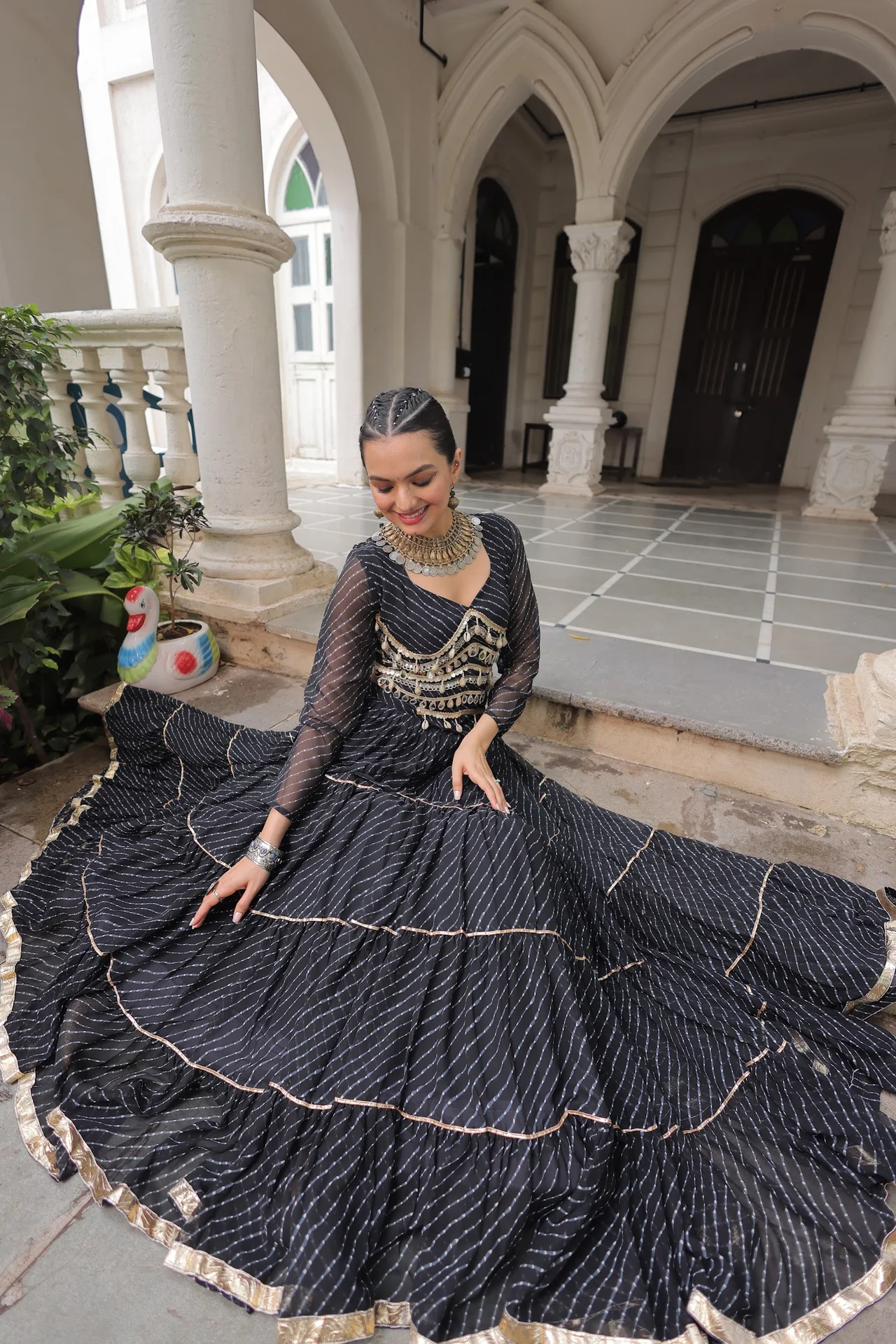 Women's Leheriya Print Lehenga Choli with Full Sleeve Blouse in Black — photo 4 of 7