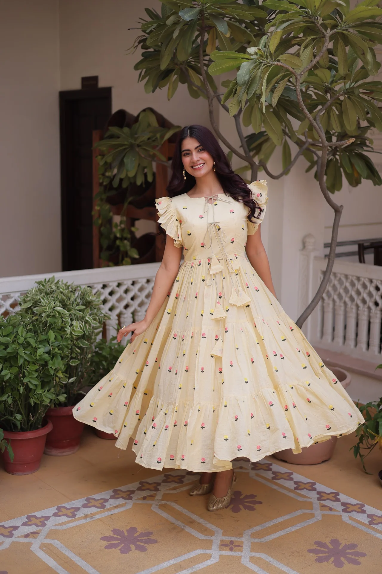 Women's Cotton Embroidered Kurti in Cream — photo 5 of 6