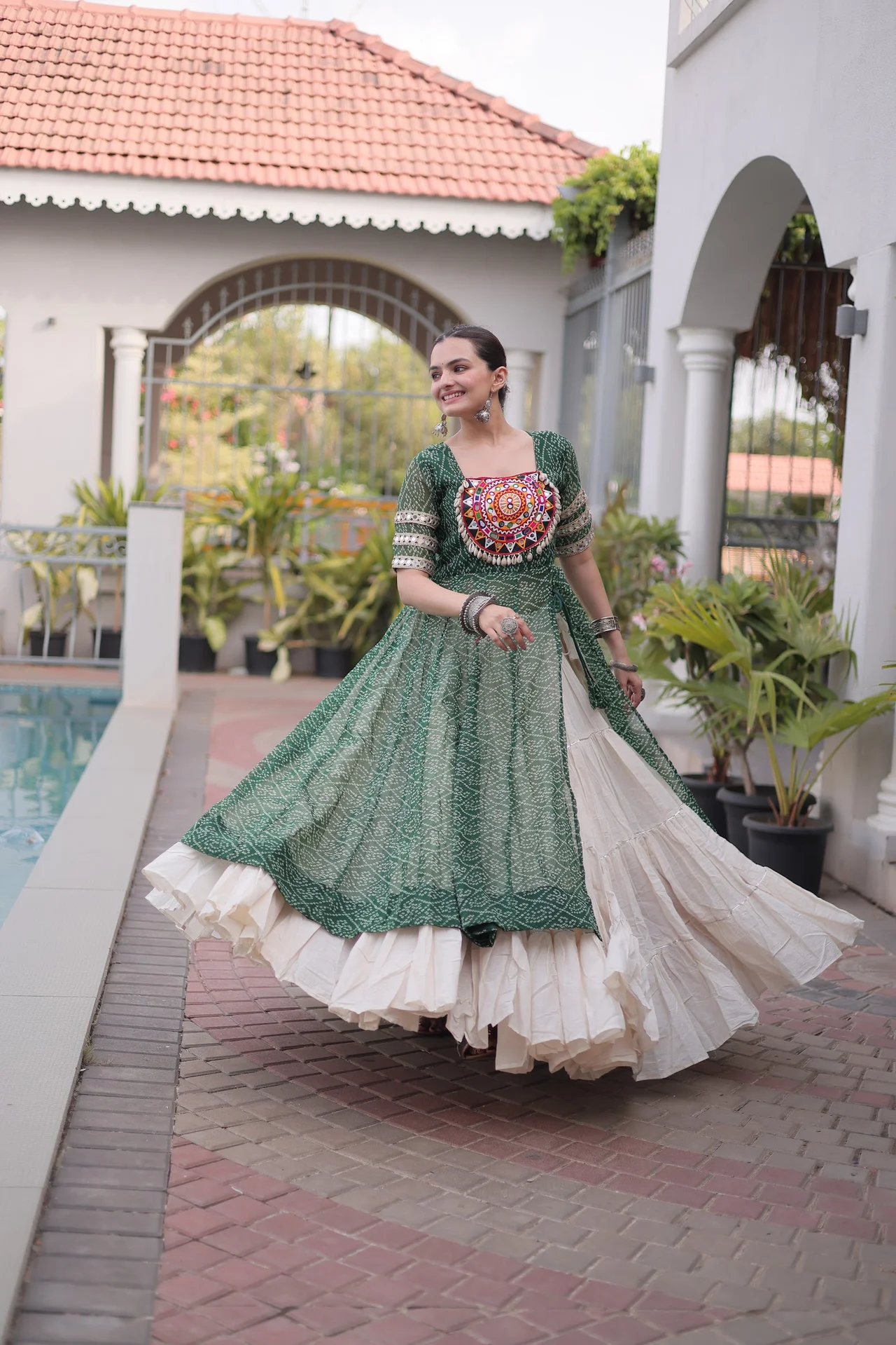 Women's Kora Cotton Lehenga Choli with Faux Georgette Kurti in Mehendi Green — photo 4 of 5