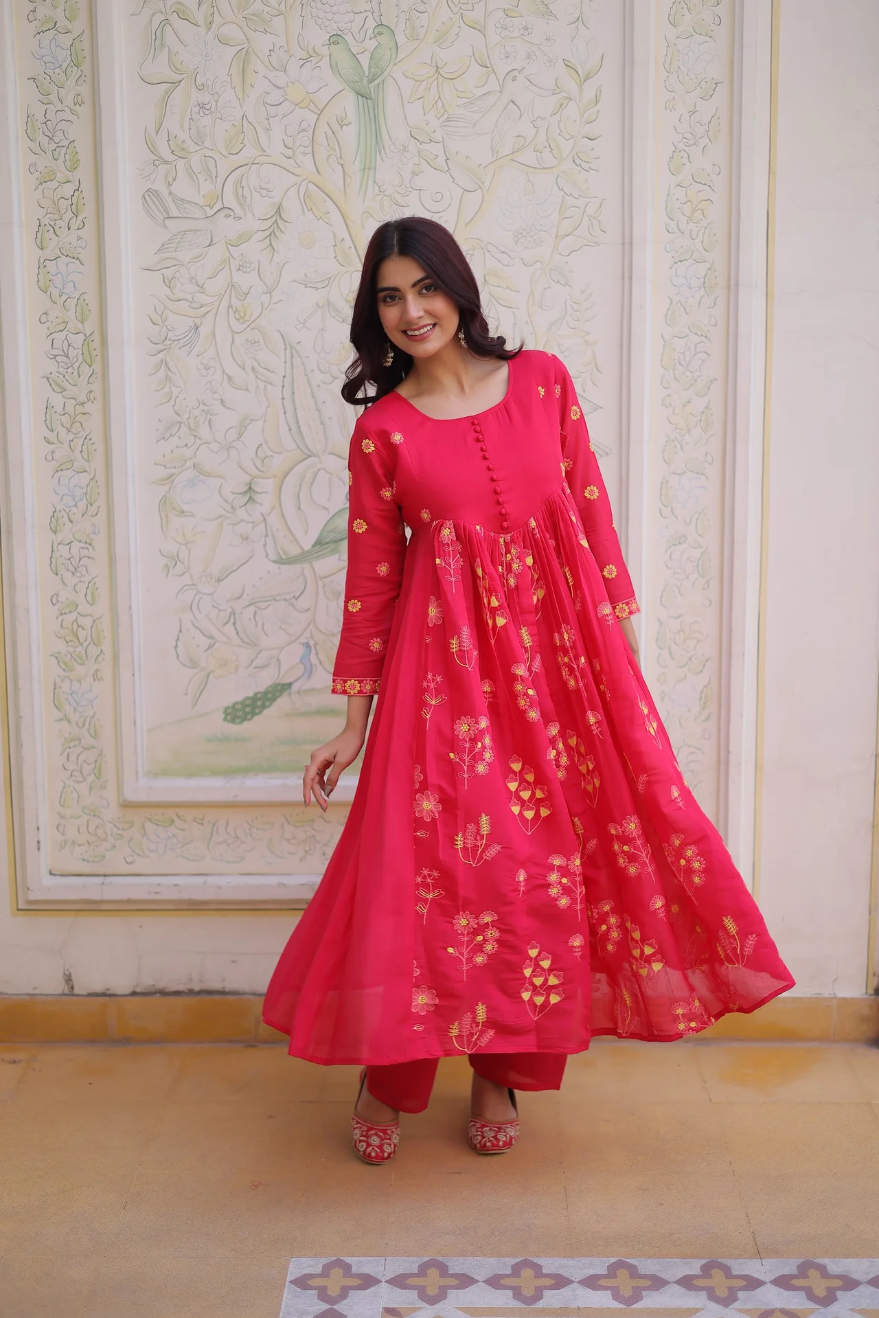 Women's Mal Chanderi Kurta Set with Pant in Rani Pink — photo 4 of 6