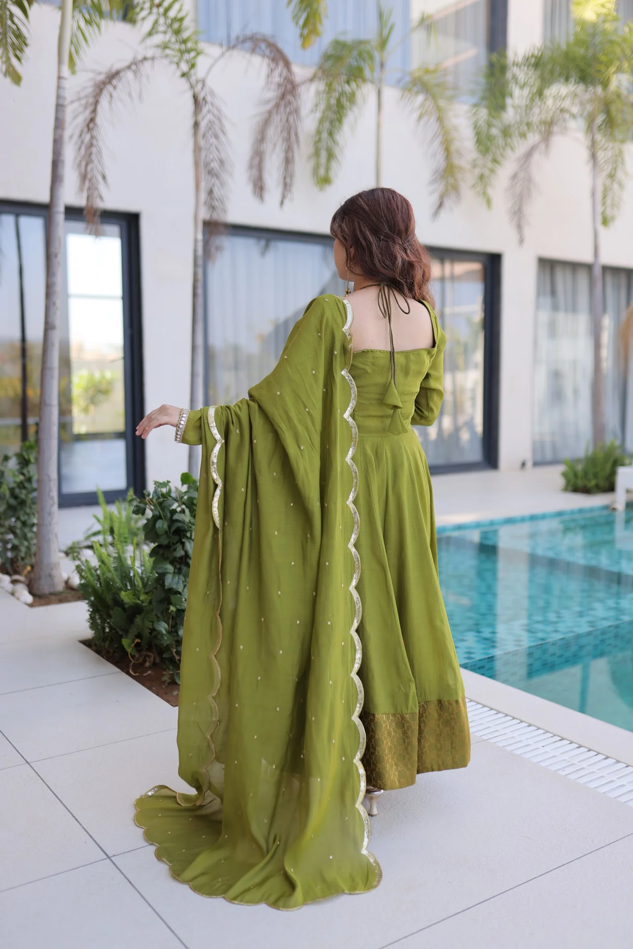 Women's Mul Chanderi Kurta Set with Pant and Dupatta in Mehendi Green — photo 2 of 7