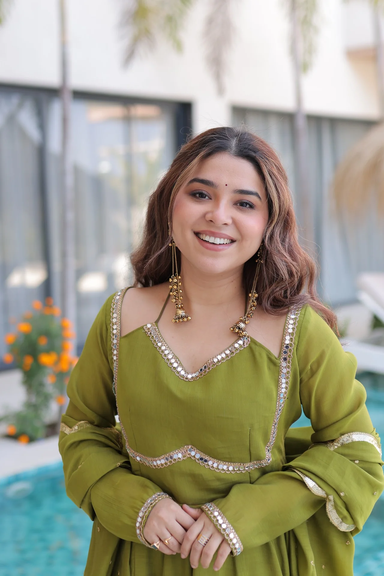Women's Mul Chanderi Kurta Set with Pant and Dupatta in Mehendi Green — photo 3 of 7