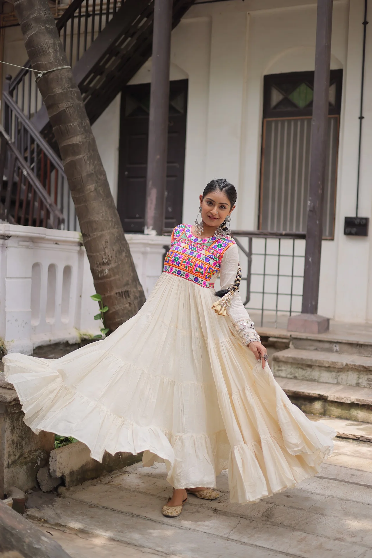 Women's Kora Cotton Gown with Full Sleeves in Off White — photo 6 of 6
