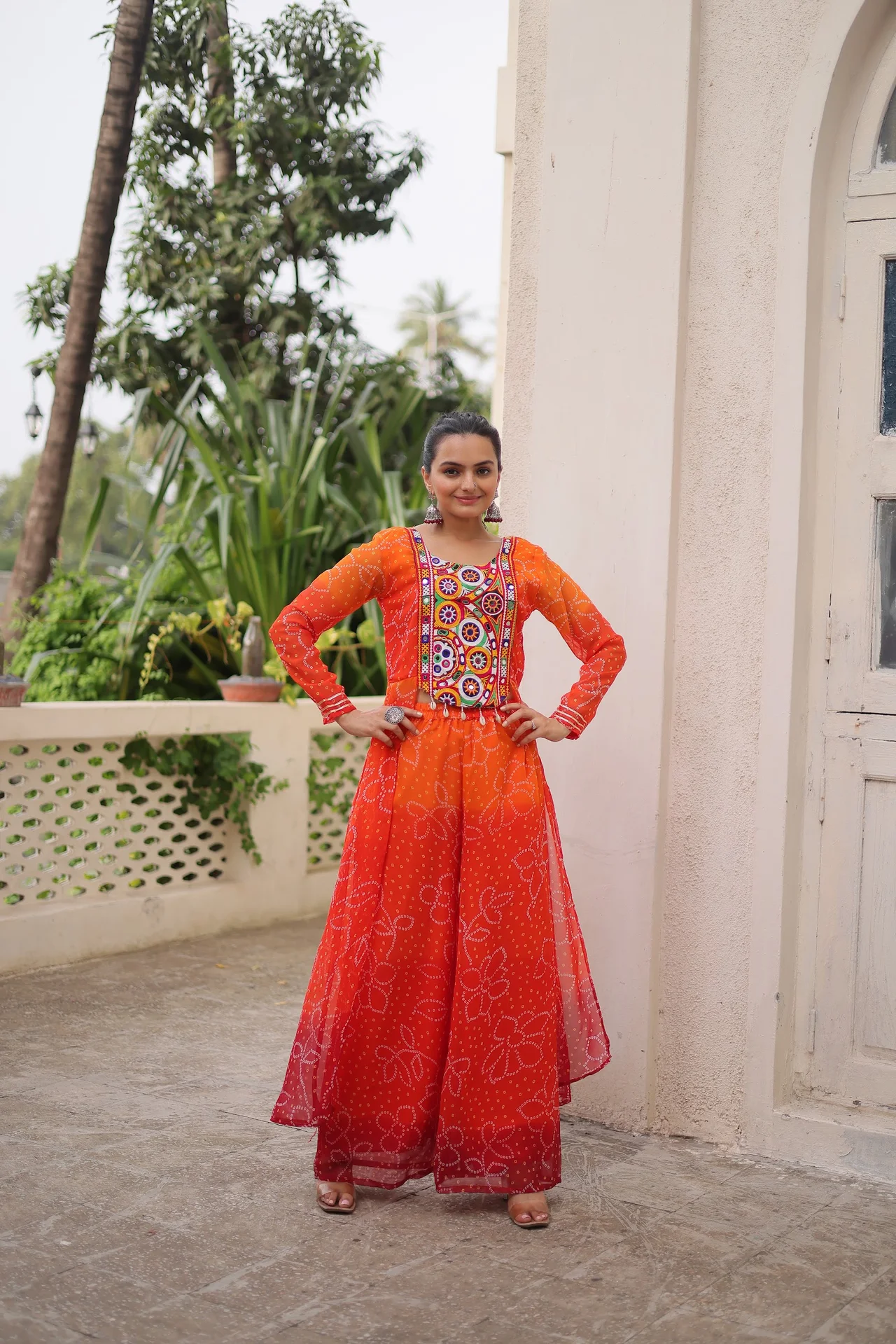 Women's Bandhani Print Kurta Set with Kutchi Gamthi Patchwork in Orange — photo 5 of 6