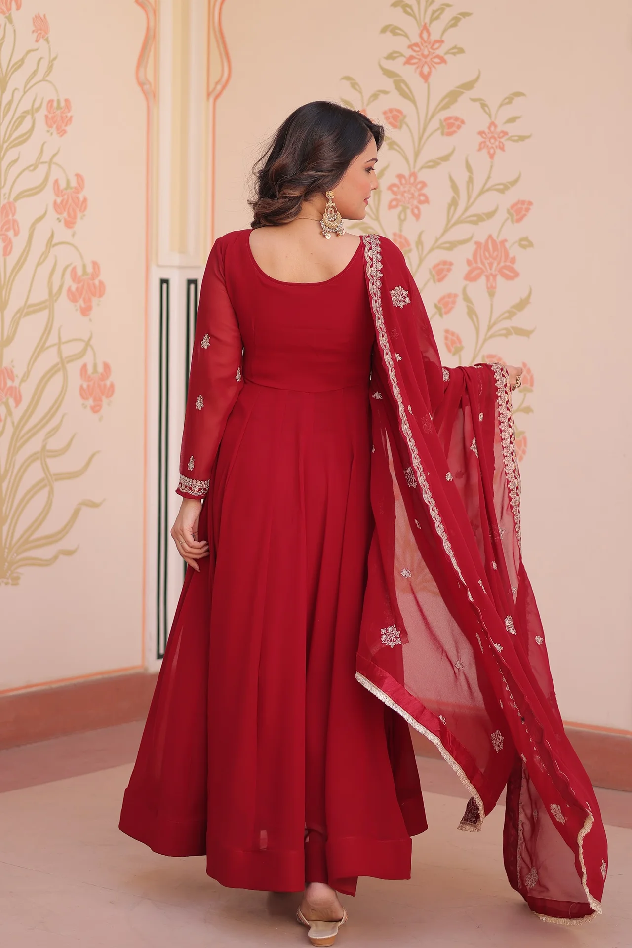 Women's Faux Blooming Gown with Dupatta in Maroon — photo 3 of 5