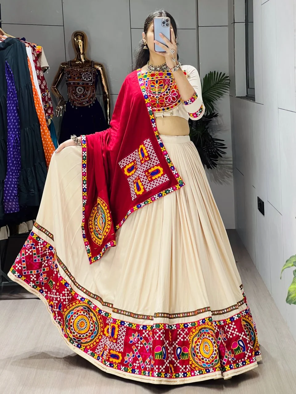 Women’s Classical Premium Gamthi Mirror Work Lehenga Choli in Off White — photo 3 of 6