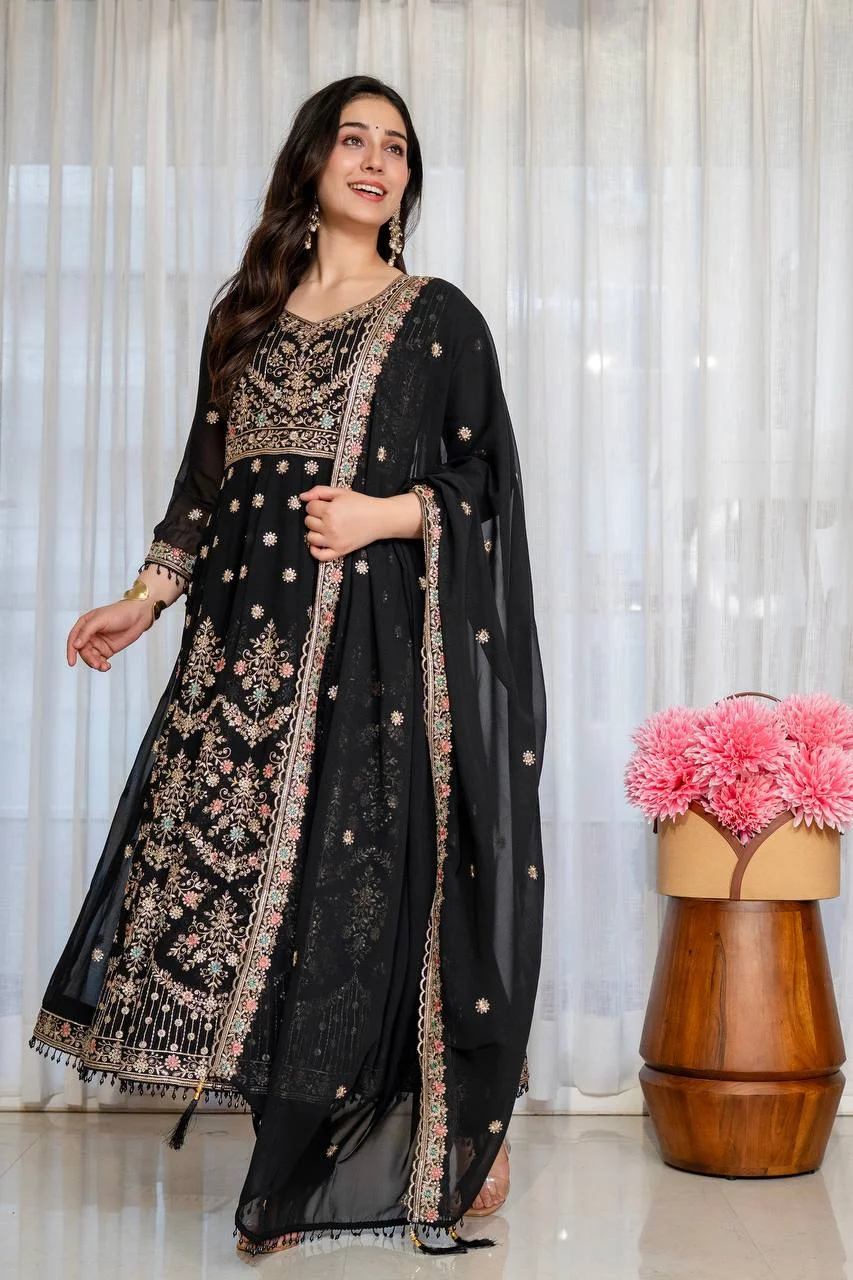 Premium Anarkali Suit Set for Women in Black — photo 6 of 8
