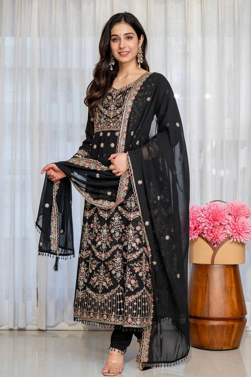 Premium Anarkali Suit Set for Women in Black — photo 7 of 8