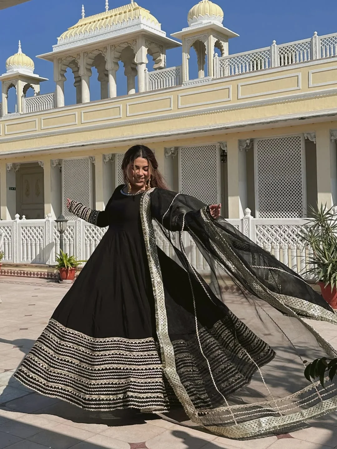 Black Embroidered Work Anarkali Suit Set for Women — photo 3 of 10