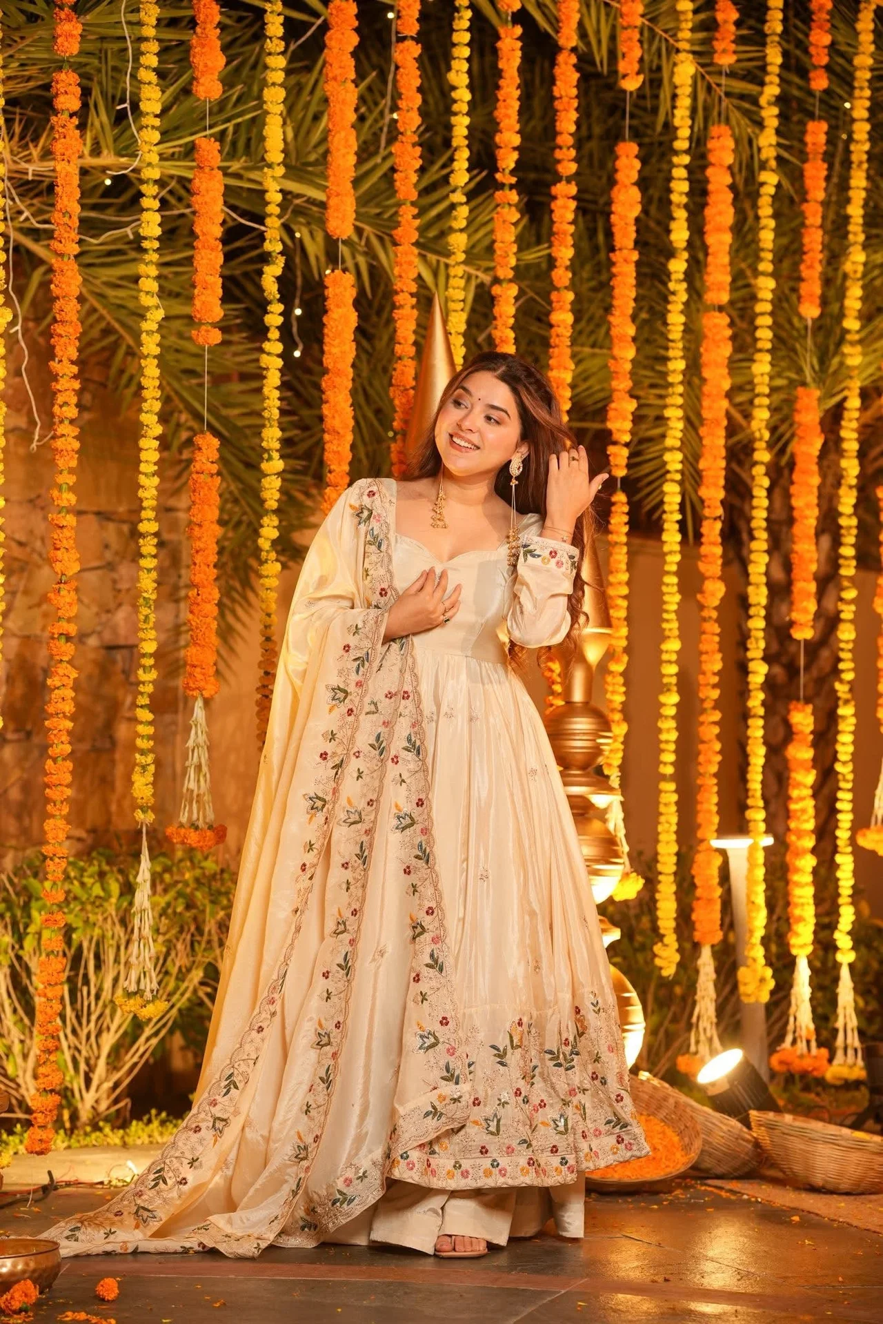 Trending Anarkali Suit Set for Women in Off White — photo 4 of 7