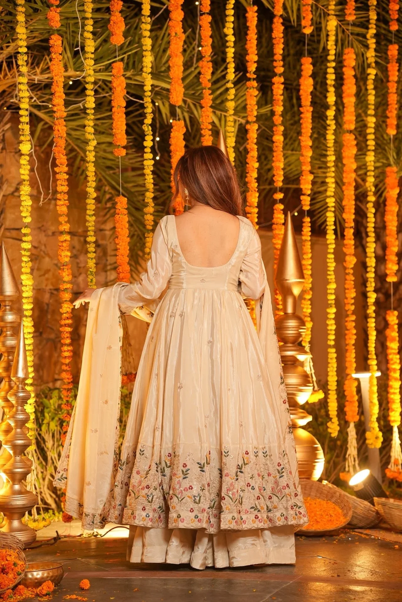 Trending Anarkali Suit Set for Women in Off White — photo 6 of 7