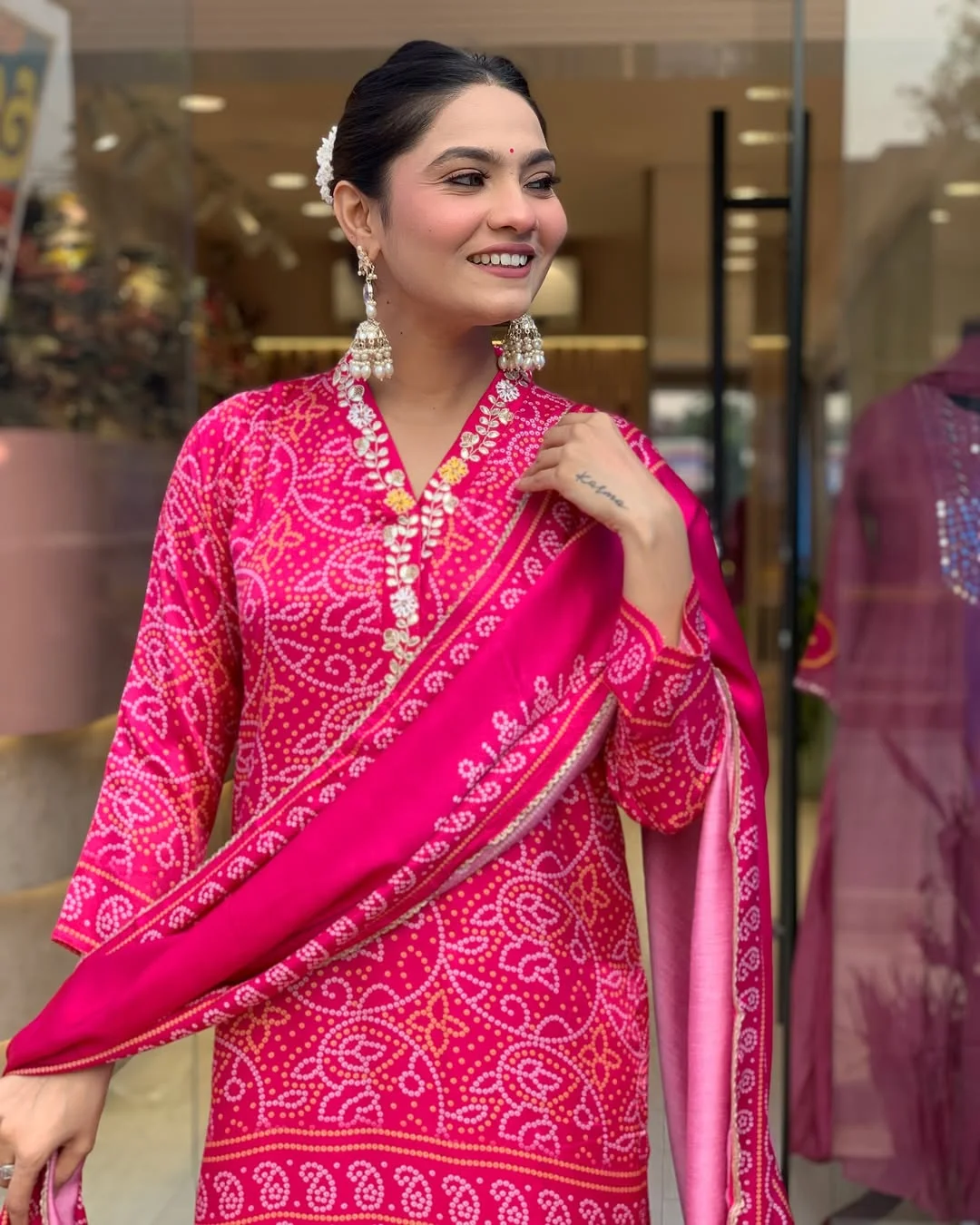 Women's Viscose Silk Kurta Set with Cotton Bottom & Chanderi Dupatta in Rani Pink — photo 2 of 8