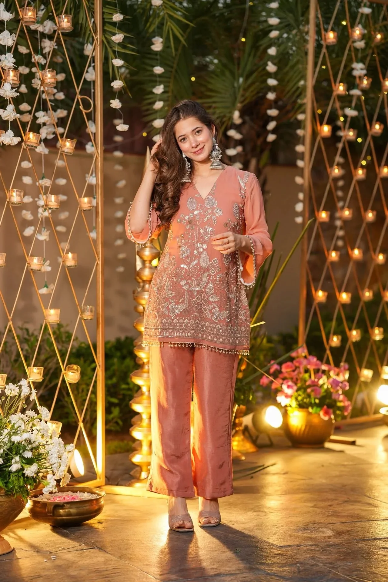 Women's Crunchy Silk Kurta Set with Palazzo in Peach — photo 6 of 6