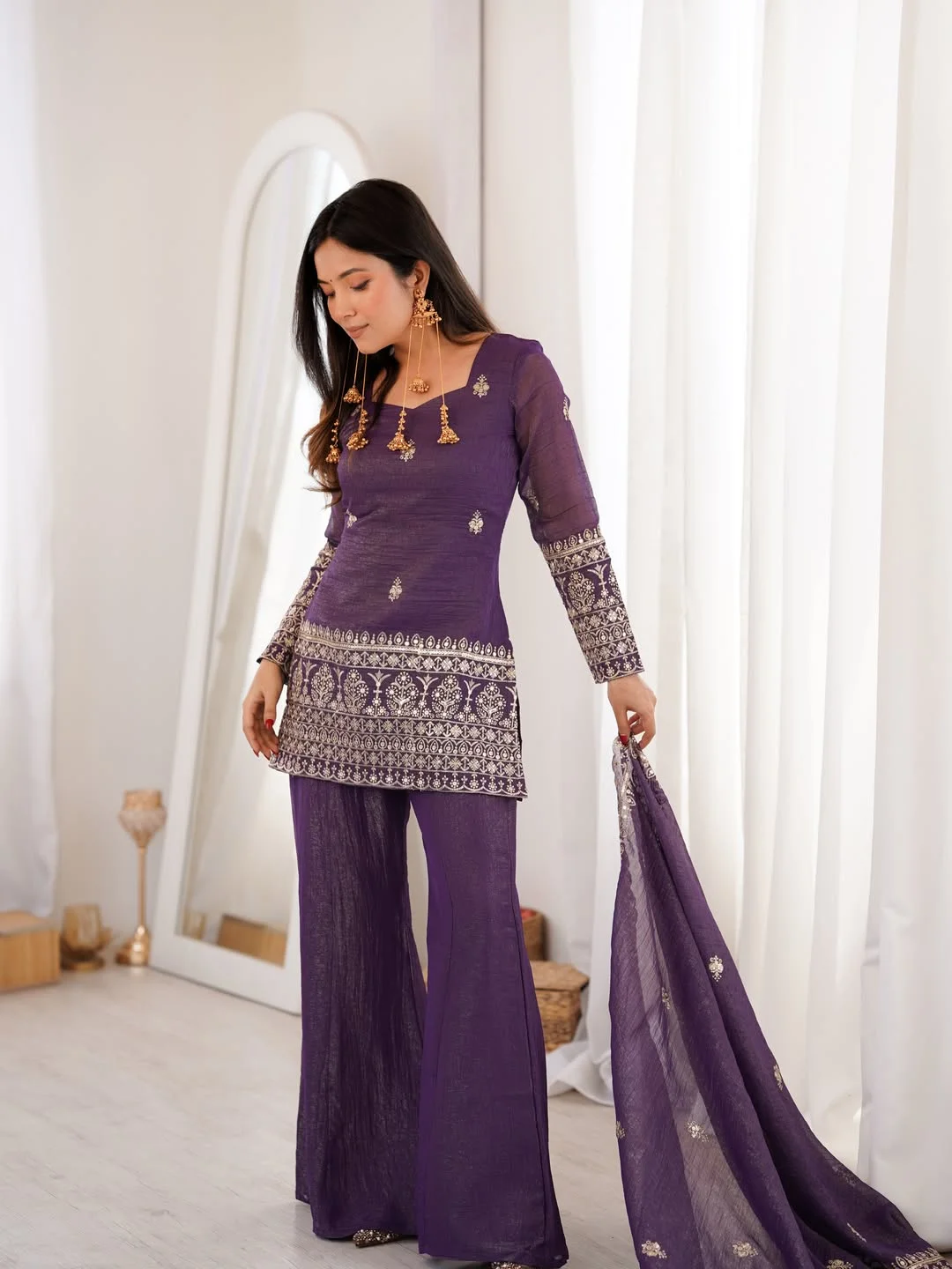 Women's Crunchy Silk Kurta Set with Palazzo and Dupatta in Purple — photo 2 of 7