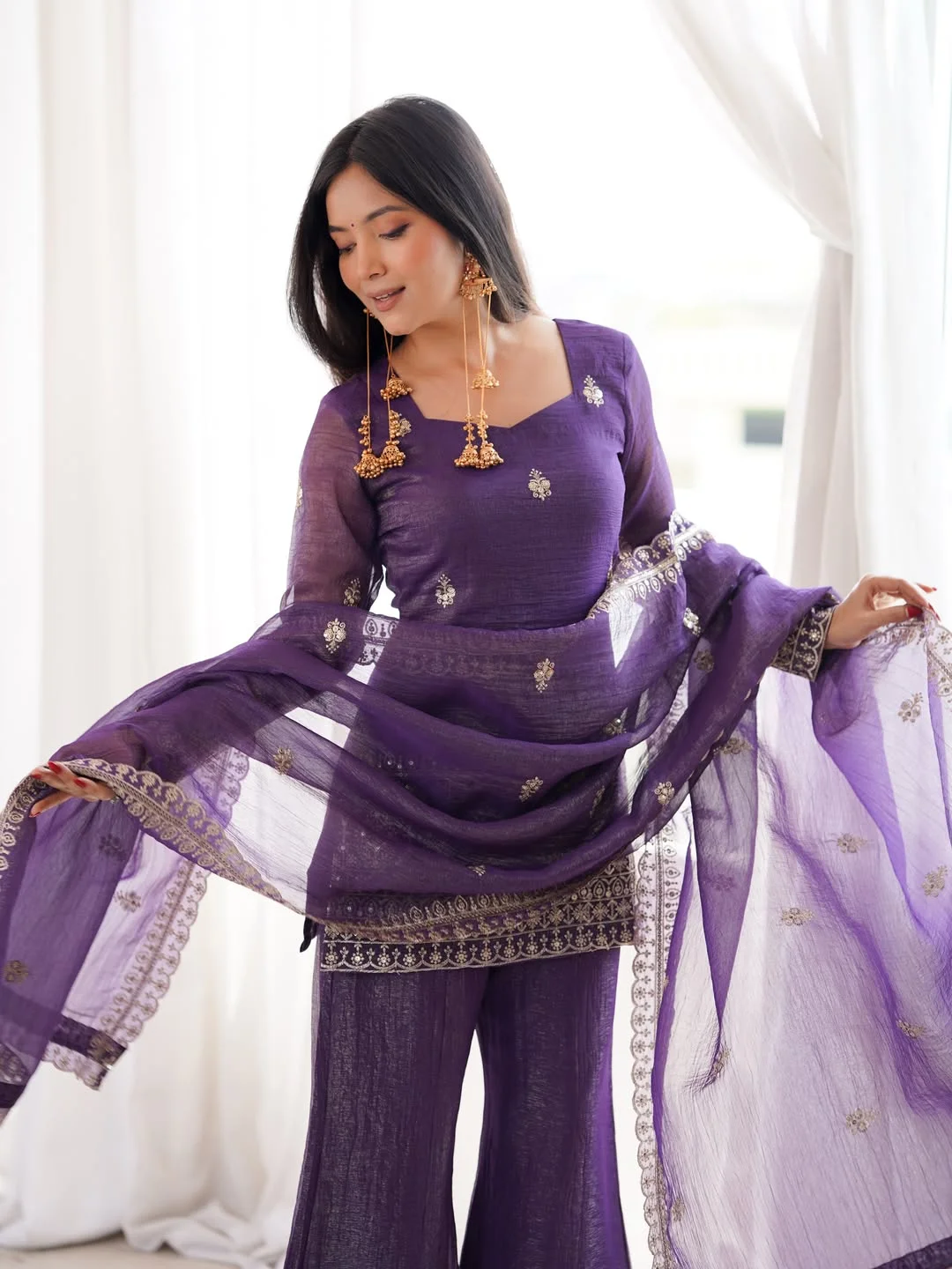 Women's Crunchy Silk Kurta Set with Palazzo and Dupatta in Purple — photo 3 of 7