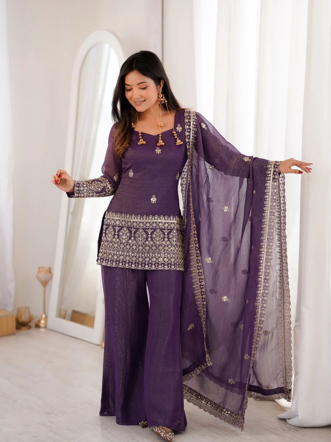 Women's Crunchy Silk Kurta Set with Palazzo and Dupatta in Purple — photo 5 of 7