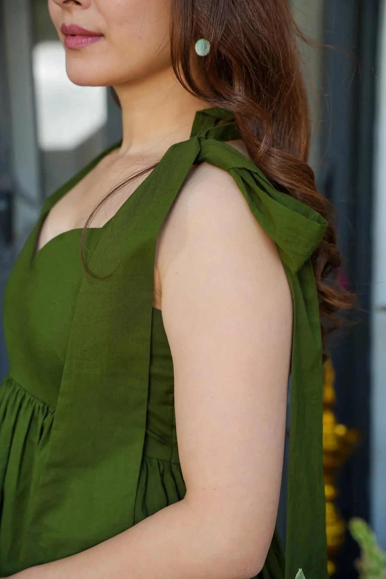 Women's Rayon Slub Sleeveless Kurta in Mehendi Green — photo 2 of 7