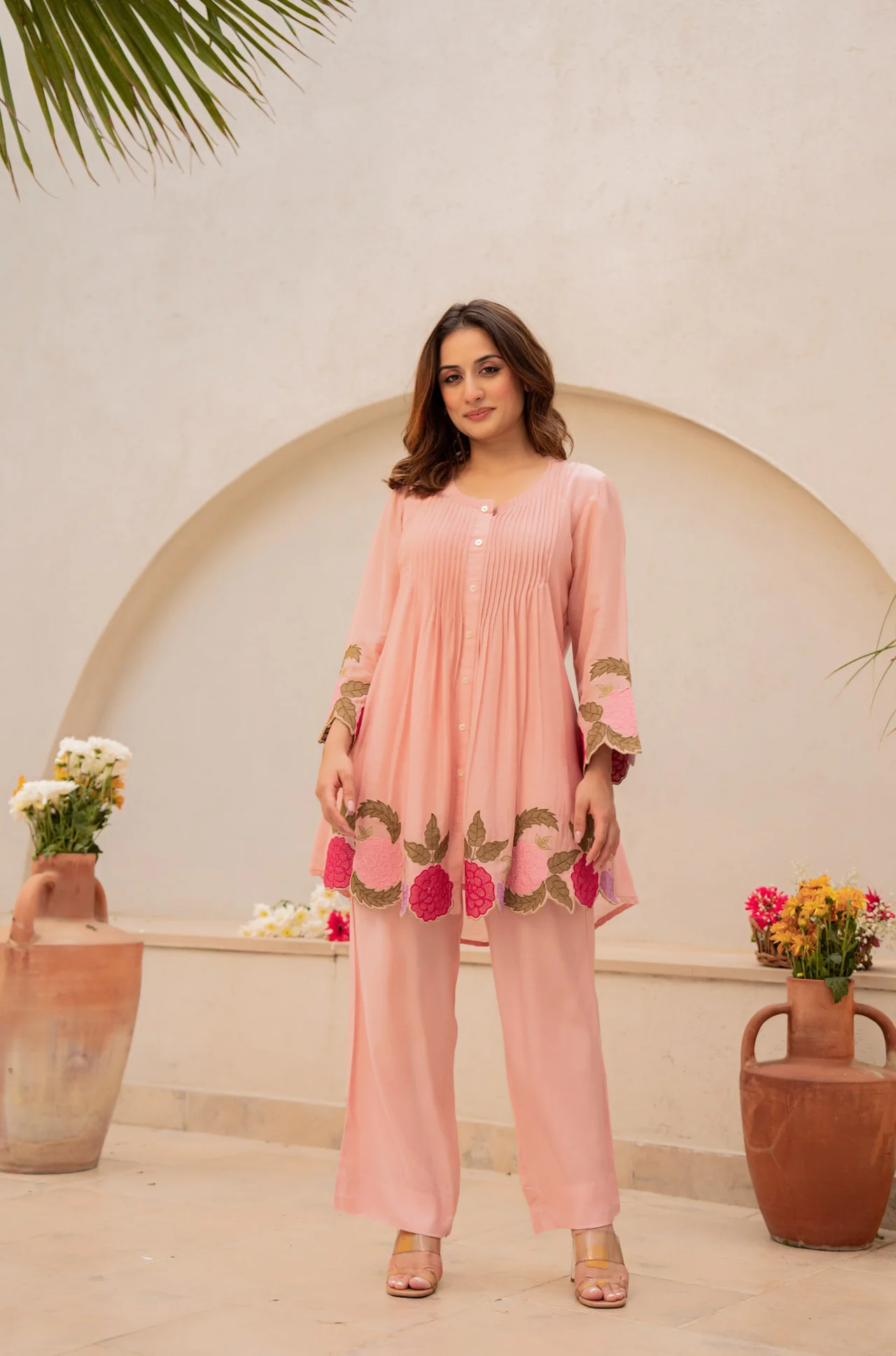Women's Chanderi Silk Kurta Set with Pant in Peach — photo 2 of 8