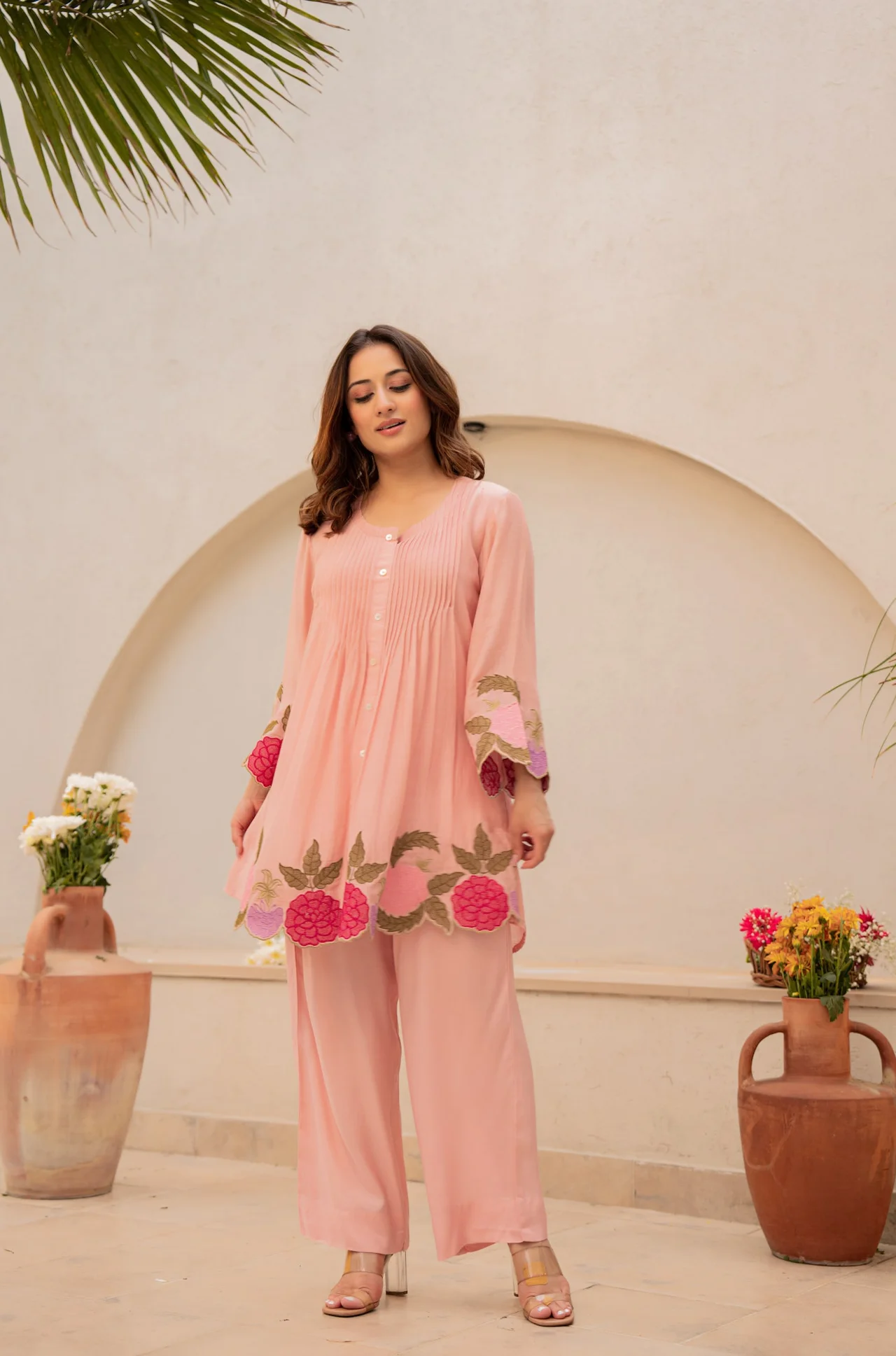 Women's Chanderi Silk Kurta Set with Pant in Peach — photo 3 of 8