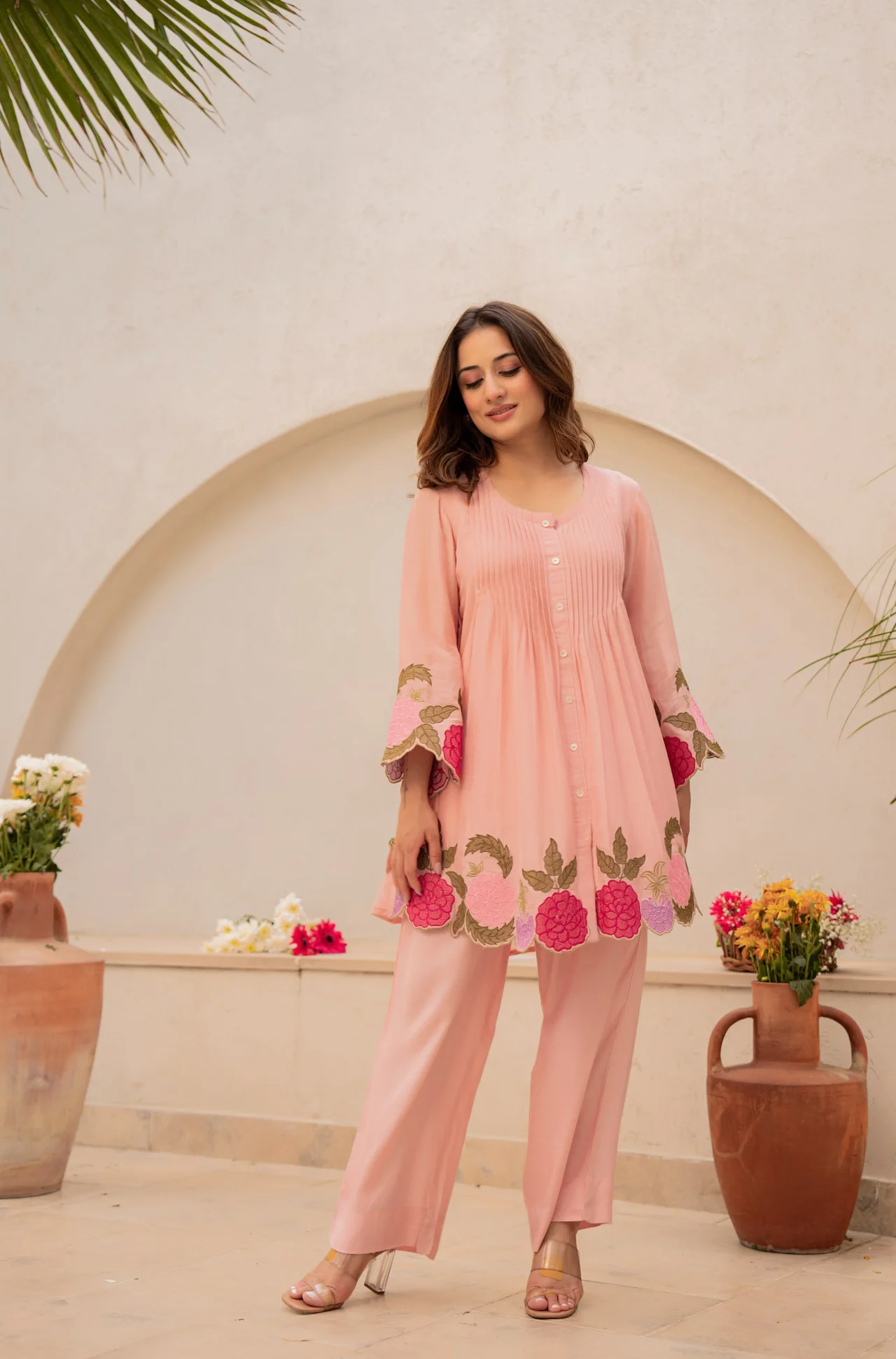 Women's Chanderi Silk Kurta Set with Pant in Peach — photo 4 of 8