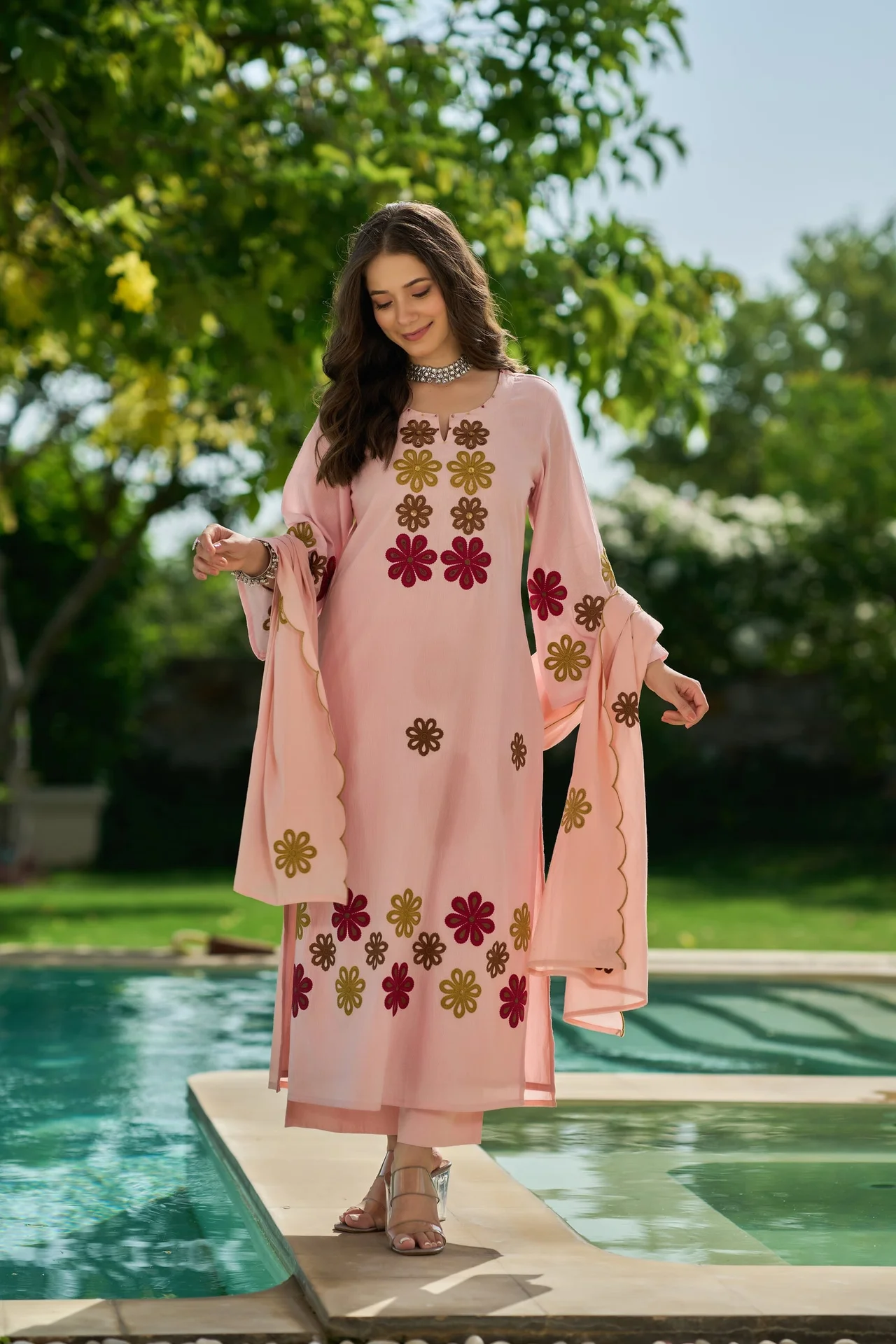 Women's Chanderi Silk Kurta Set with Pant and Dupatta in Peach — photo 4 of 8