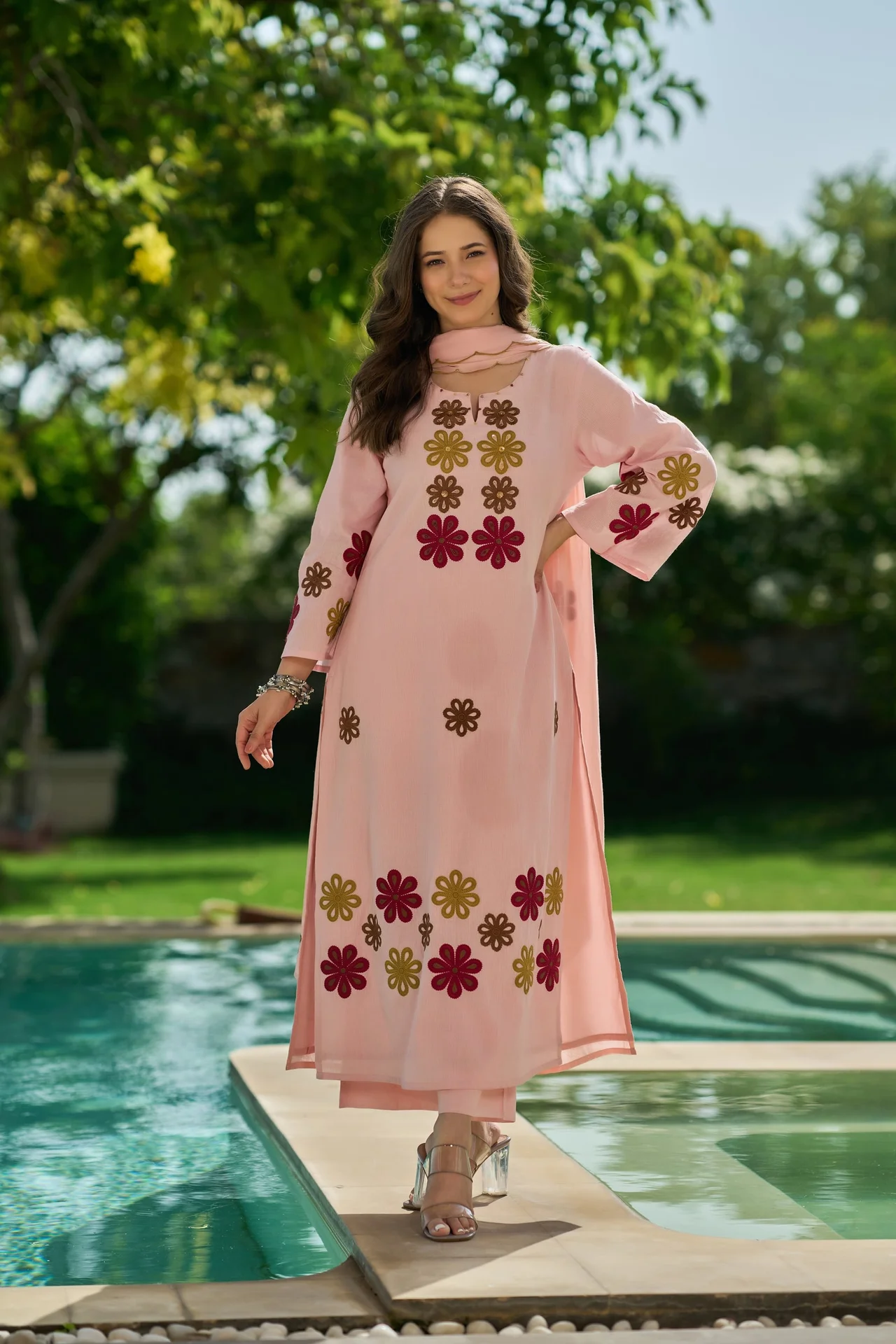 Women's Chanderi Silk Kurta Set with Pant and Dupatta in Peach — photo 5 of 8