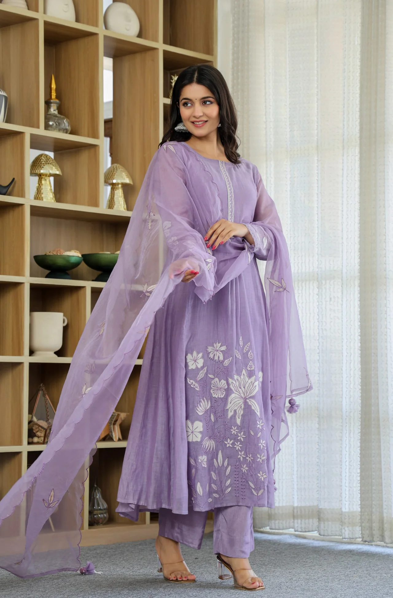 Women's Chanderi Silk Kurta Set with Pant and Embroidered Dupatta in Lavender — photo 4 of 9