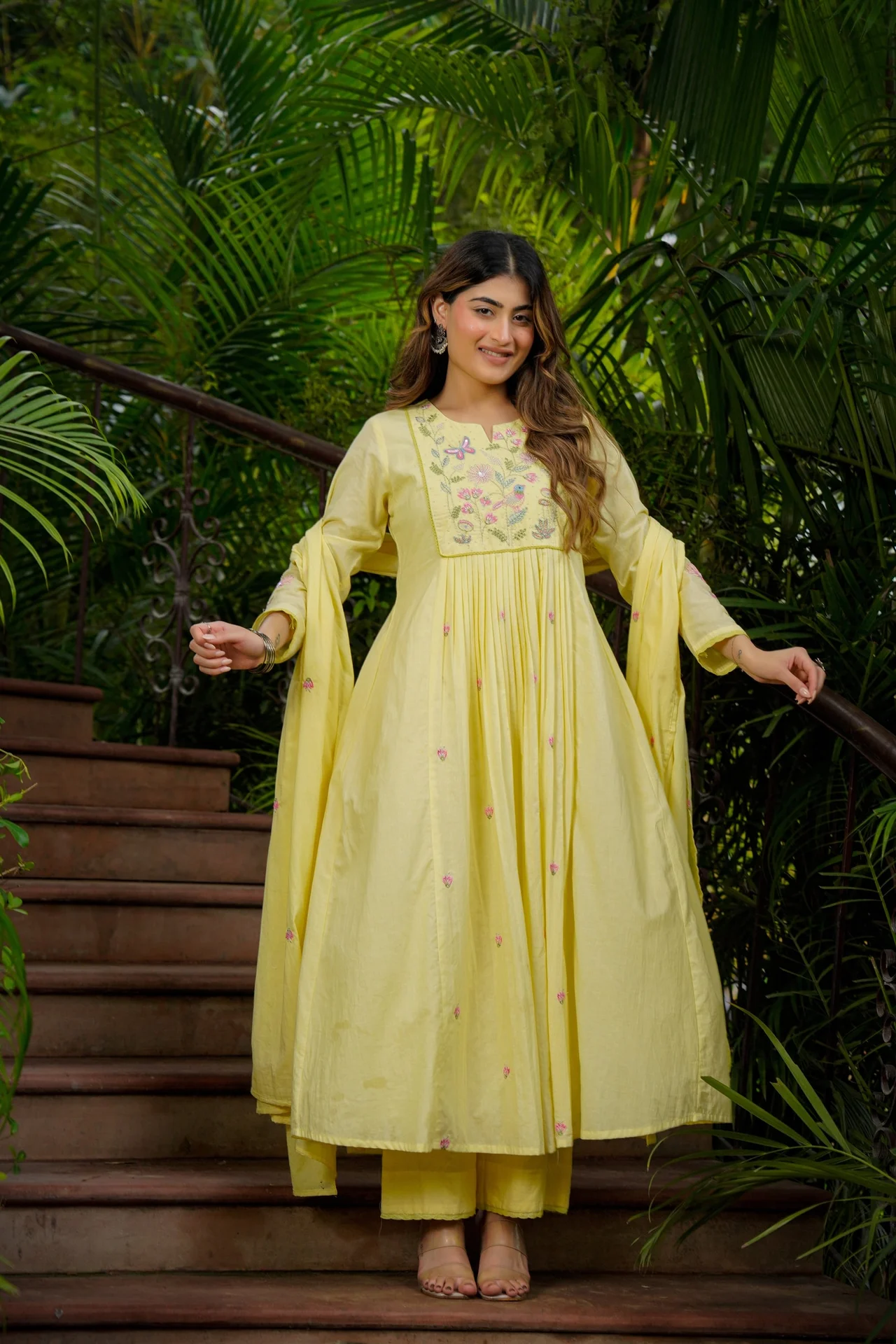 Women's Chanderi Silk Kurta Set with Pant and Dupatta in Yellow — photo 6 of 7