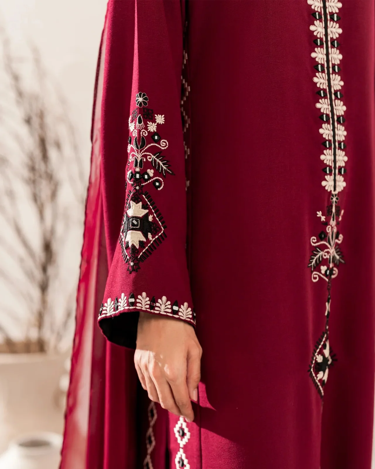Women's Chanderi Silk Kurta Set with Pant and Dupatta in Maroon — photo 2 of 8