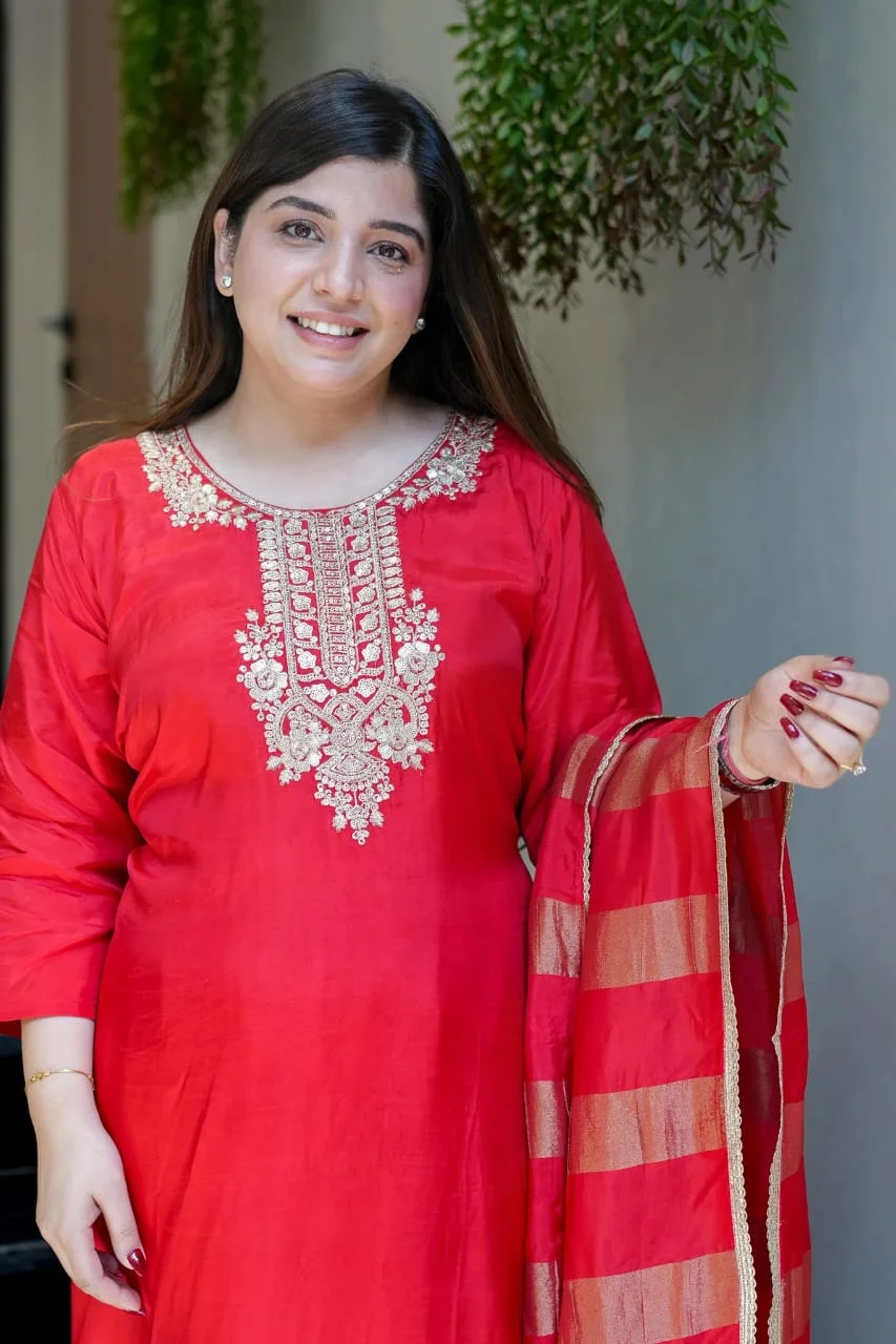 Women's Georgette Kurta Set with Silk Bottom in Red — photo 6 of 6