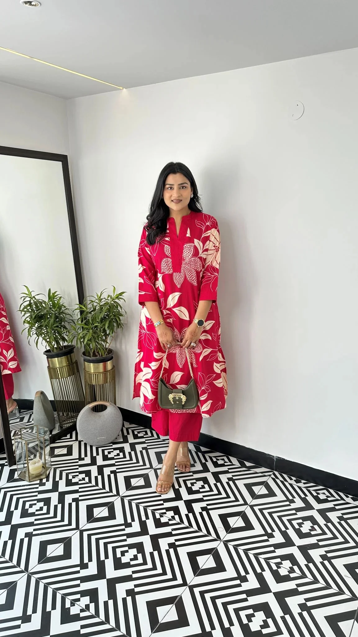 Women's Printed Maslin Kurta Set with Pant in Rani Pink — photo 3 of 6
