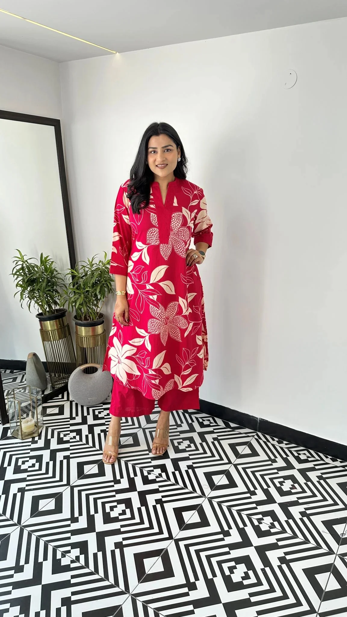 Women's Printed Maslin Kurta Set with Pant in Rani Pink — photo 5 of 6