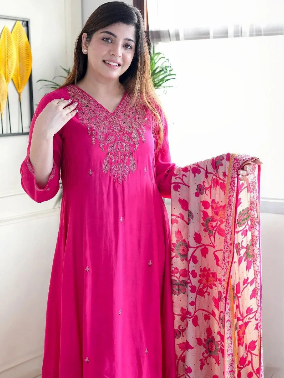Women's Muslin Kurta Set with Plain Bottom and Floral Silk Dupatta in Rani Pink — photo 2 of 7