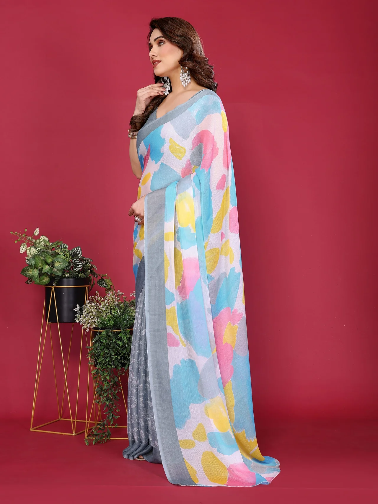 Moss Shiffon Printed Saree with Blouse in Grey — photo 3 of 8